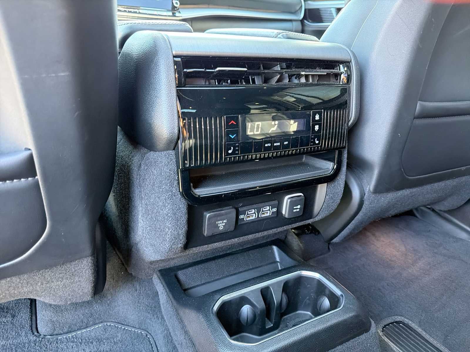 2024 Jeep Wagoneer Series II Carbide