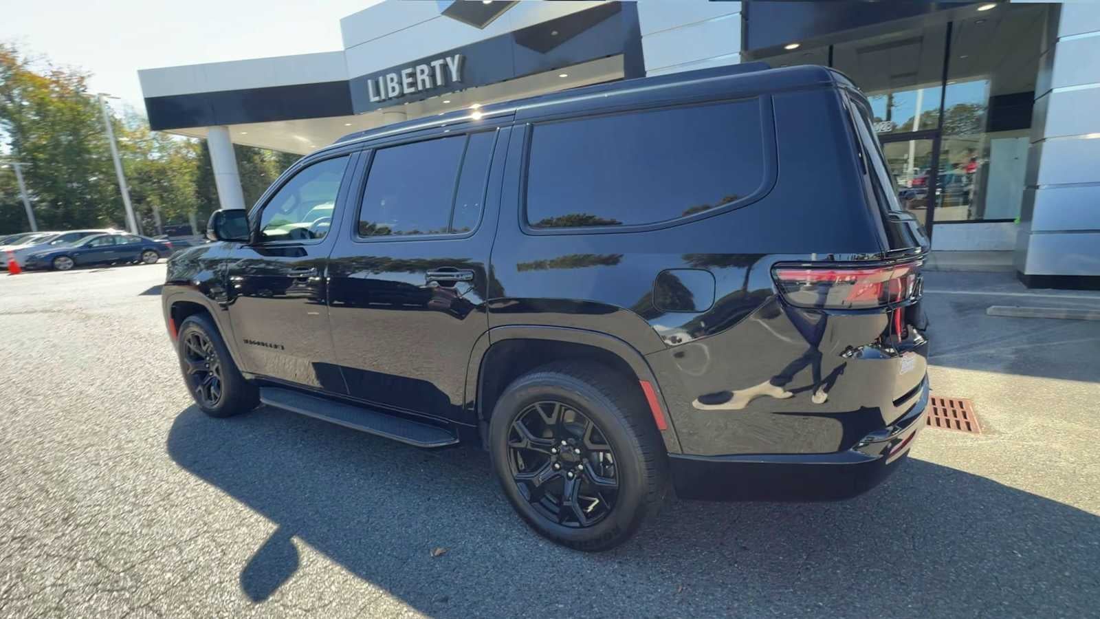 2024 Jeep Wagoneer Series II Carbide