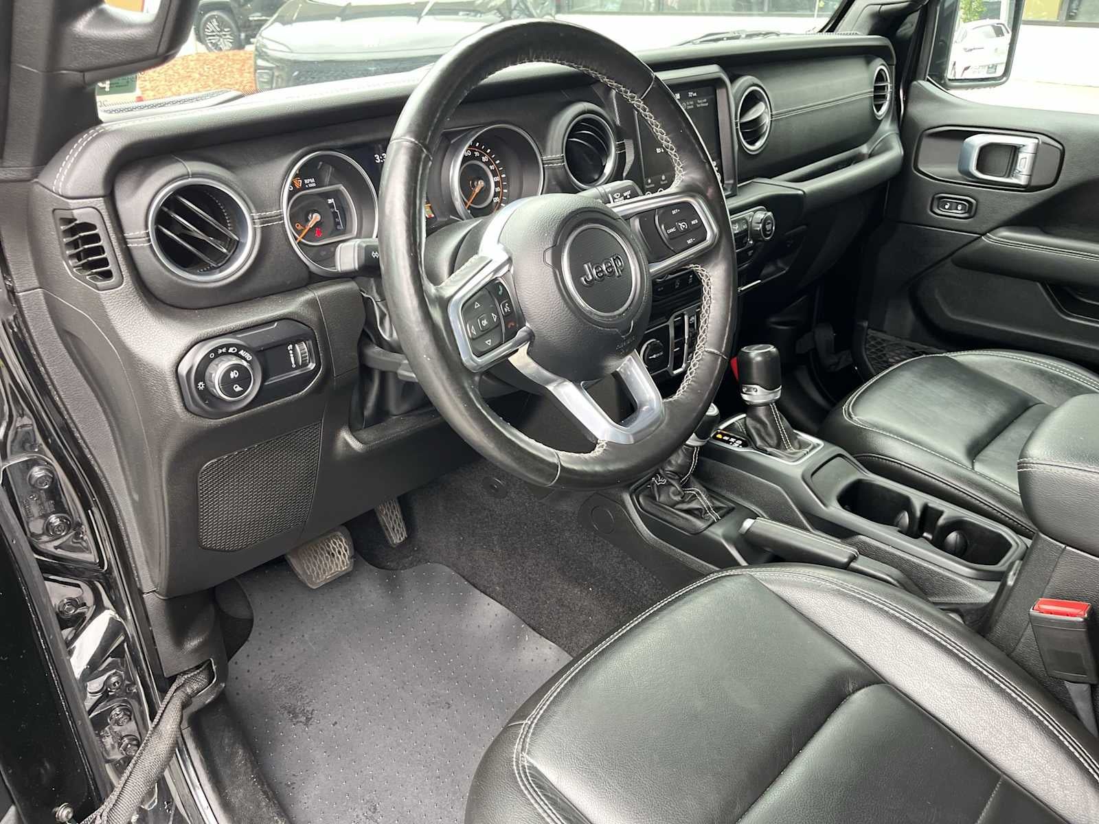 2023 Jeep Gladiator Overland