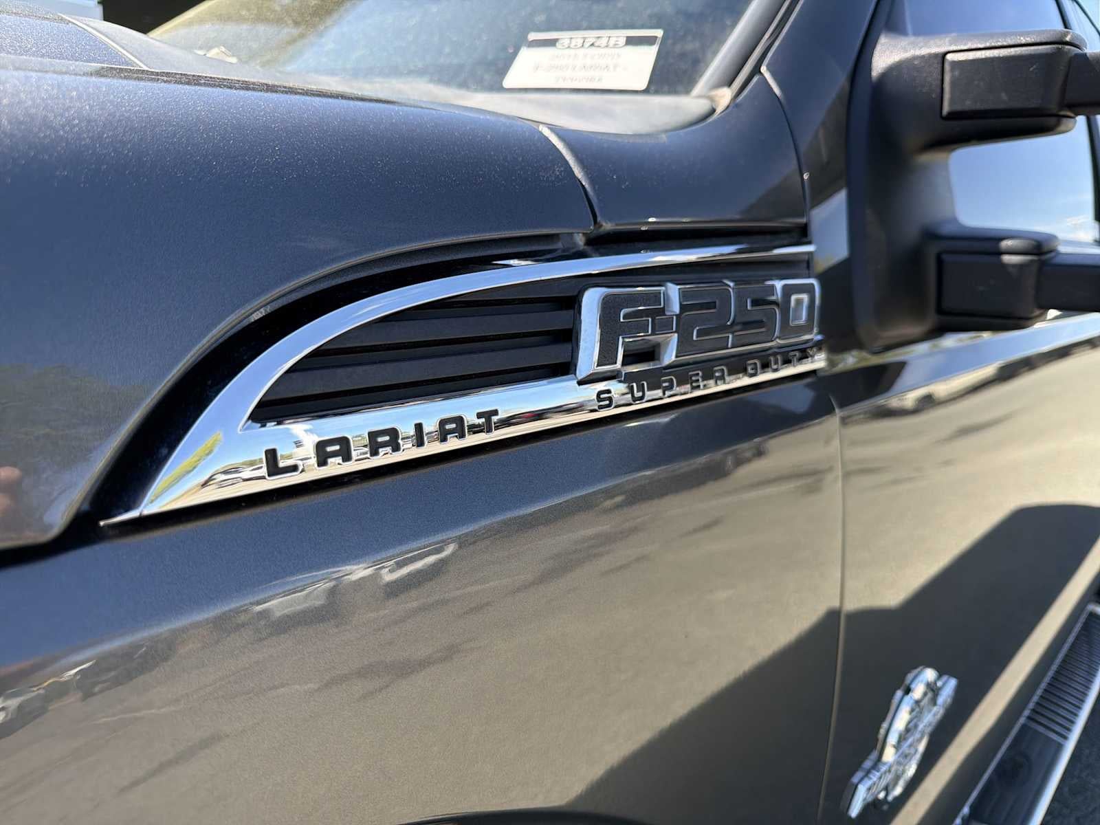 2015 Ford Super Duty F-250 Pickup Lariat