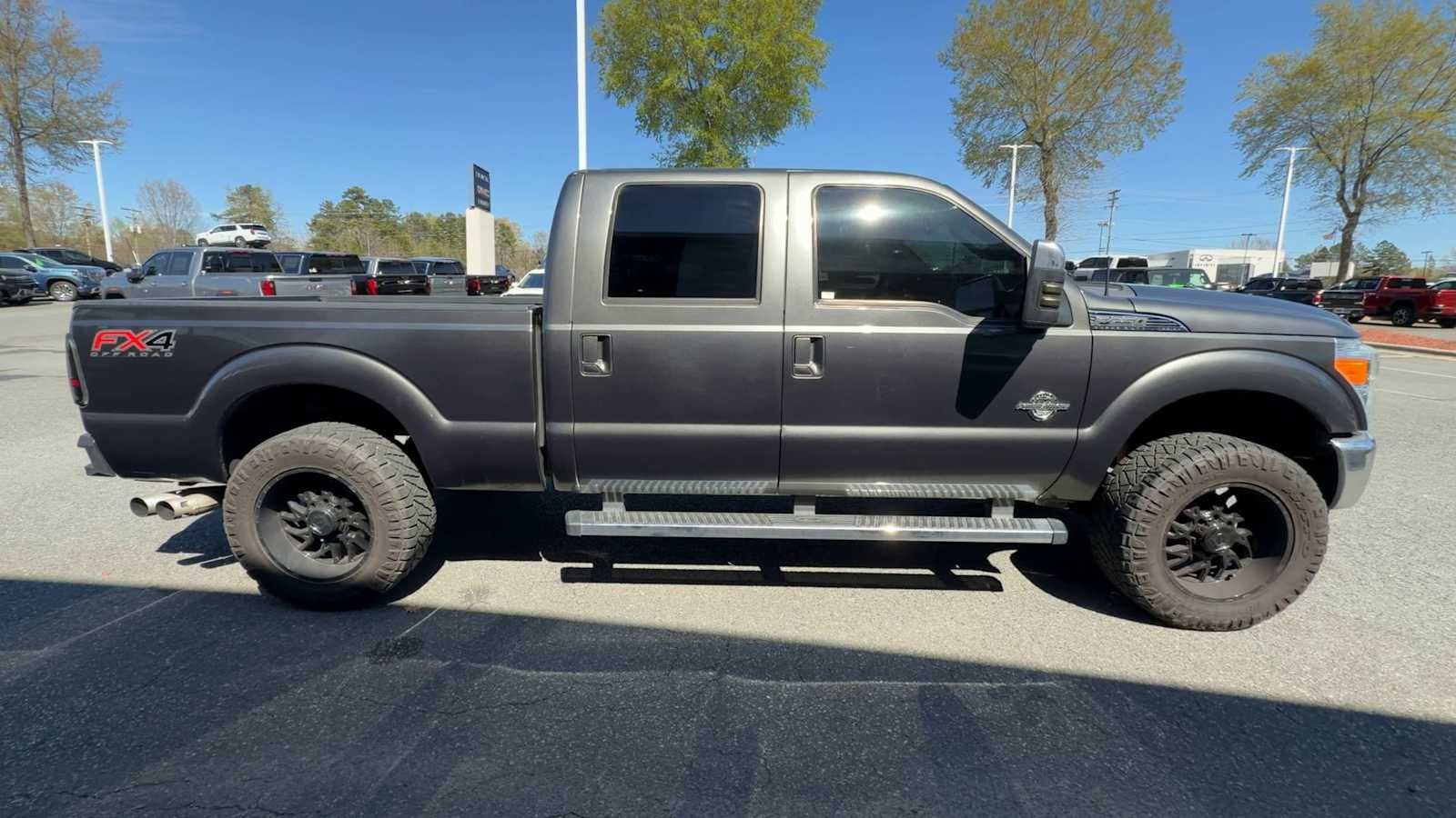 2015 Ford Super Duty F-250 Pickup Lariat