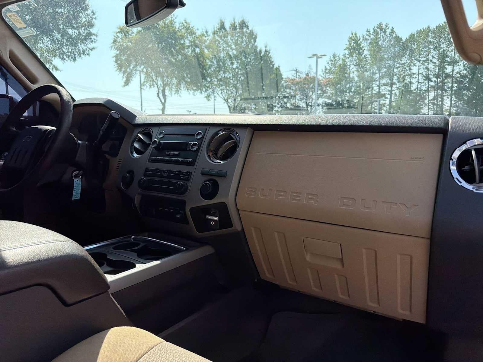 2016 Ford Super Duty F-450 Pickup XLT
