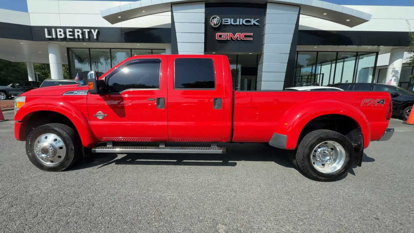 2016 Ford Super Duty F-450 Pickup XLT