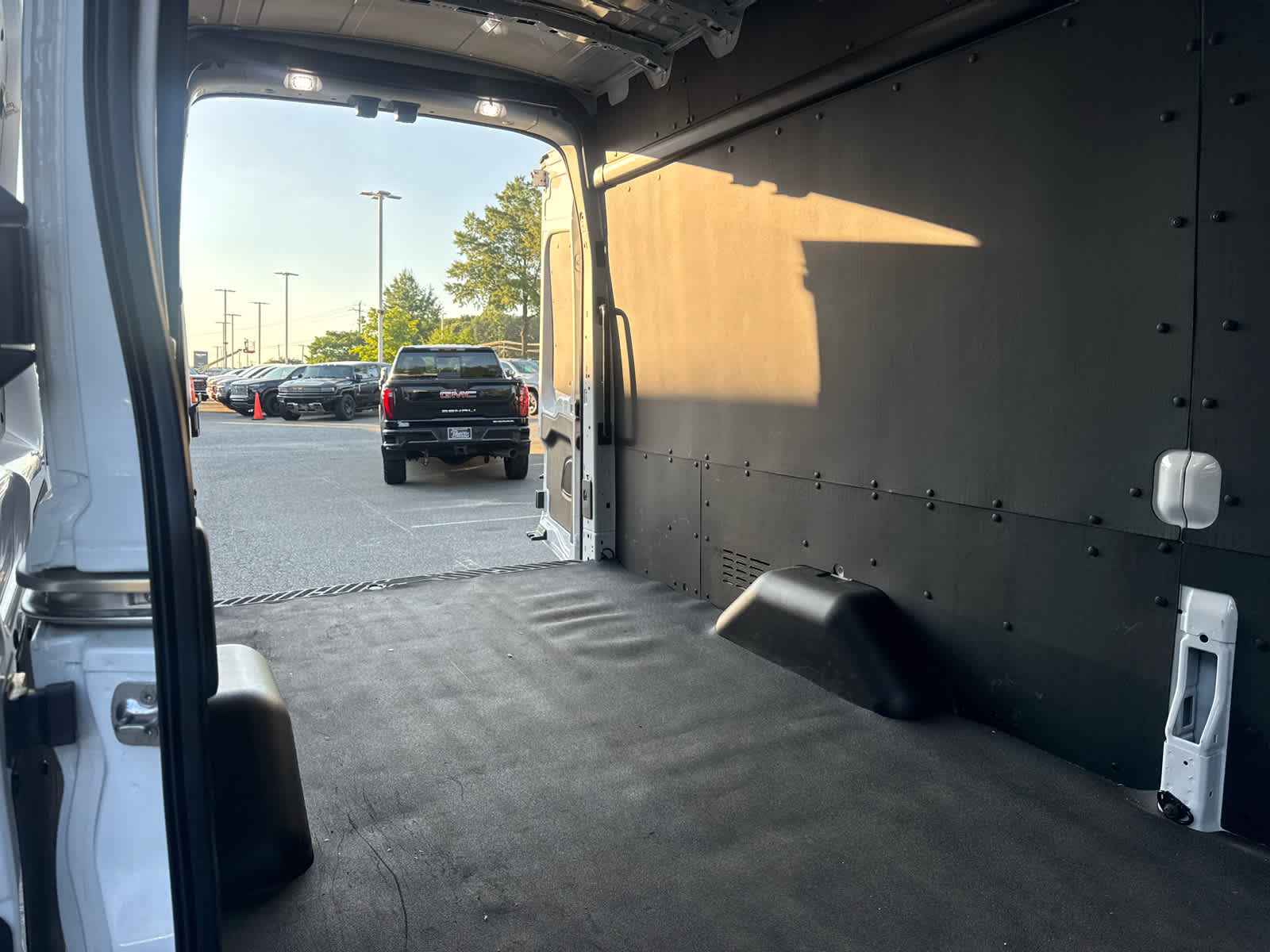2026 Ford Transit Cargo Van T-350 HD 148" EL Hi Rf 9950 GVWR RWD