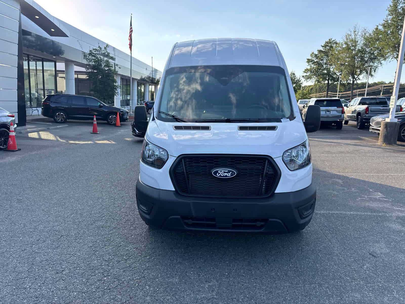 2026 Ford Transit T-350 HD 148" EL Hi Rf 9950 GVWR RWD