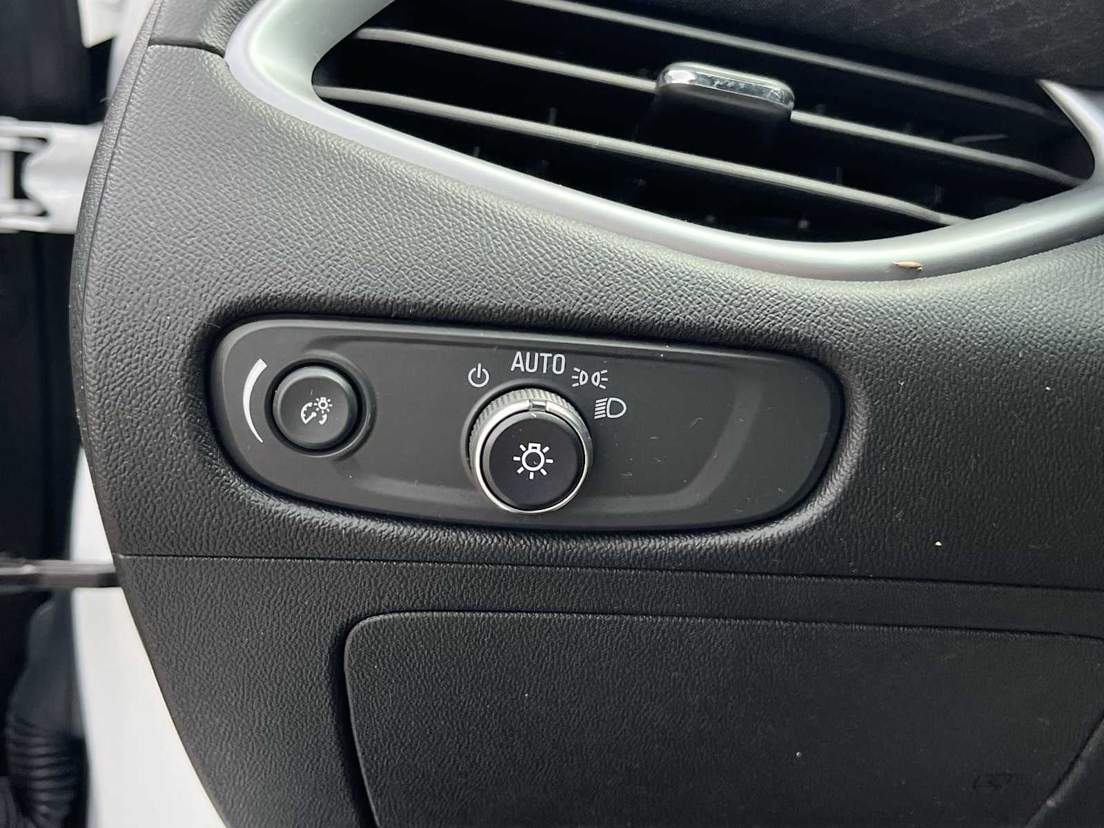 2023 Chevrolet Malibu LS