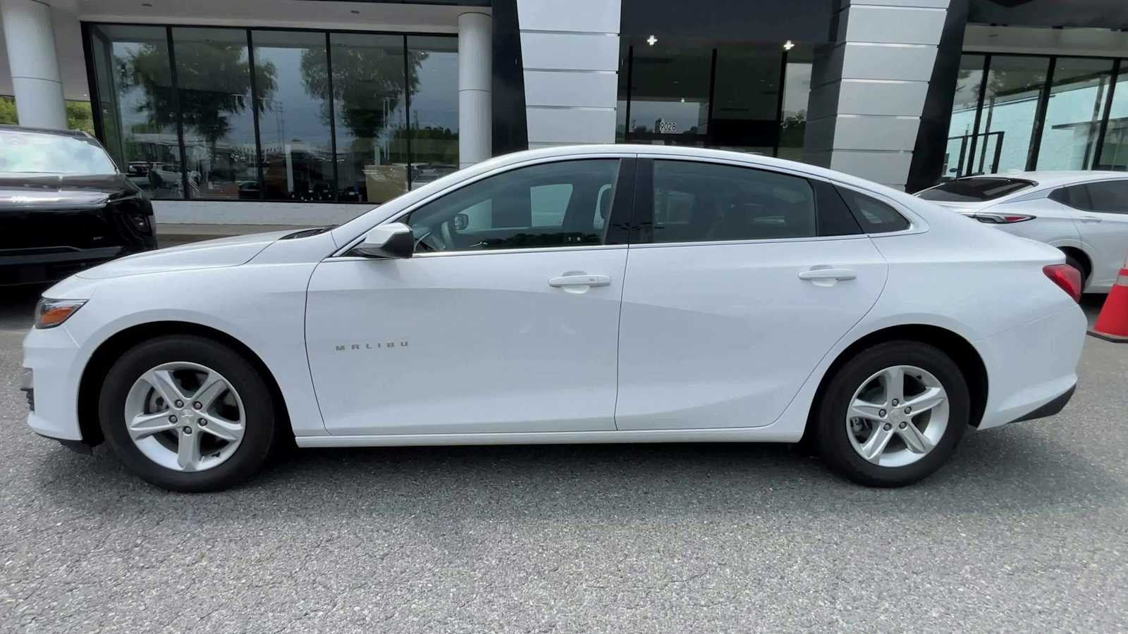 2023 Chevrolet Malibu LS