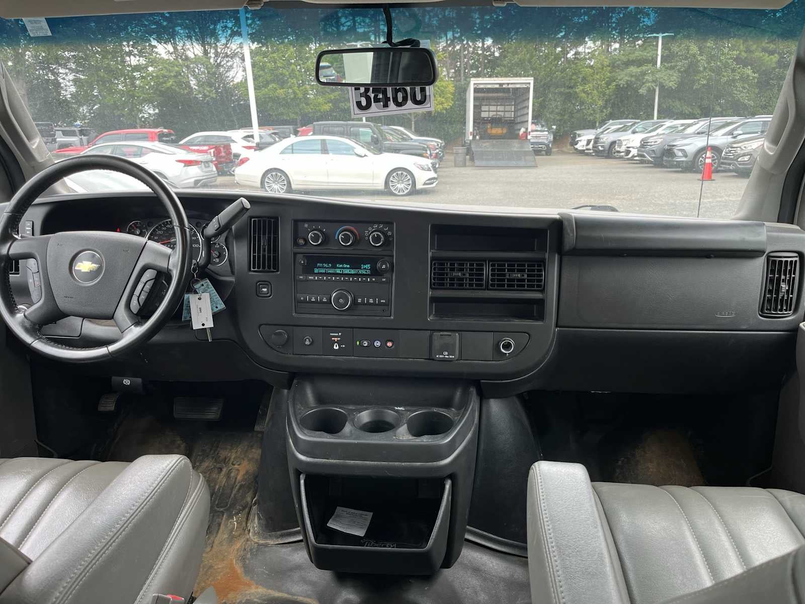 2022 Chevrolet Express RWD 3500 155"