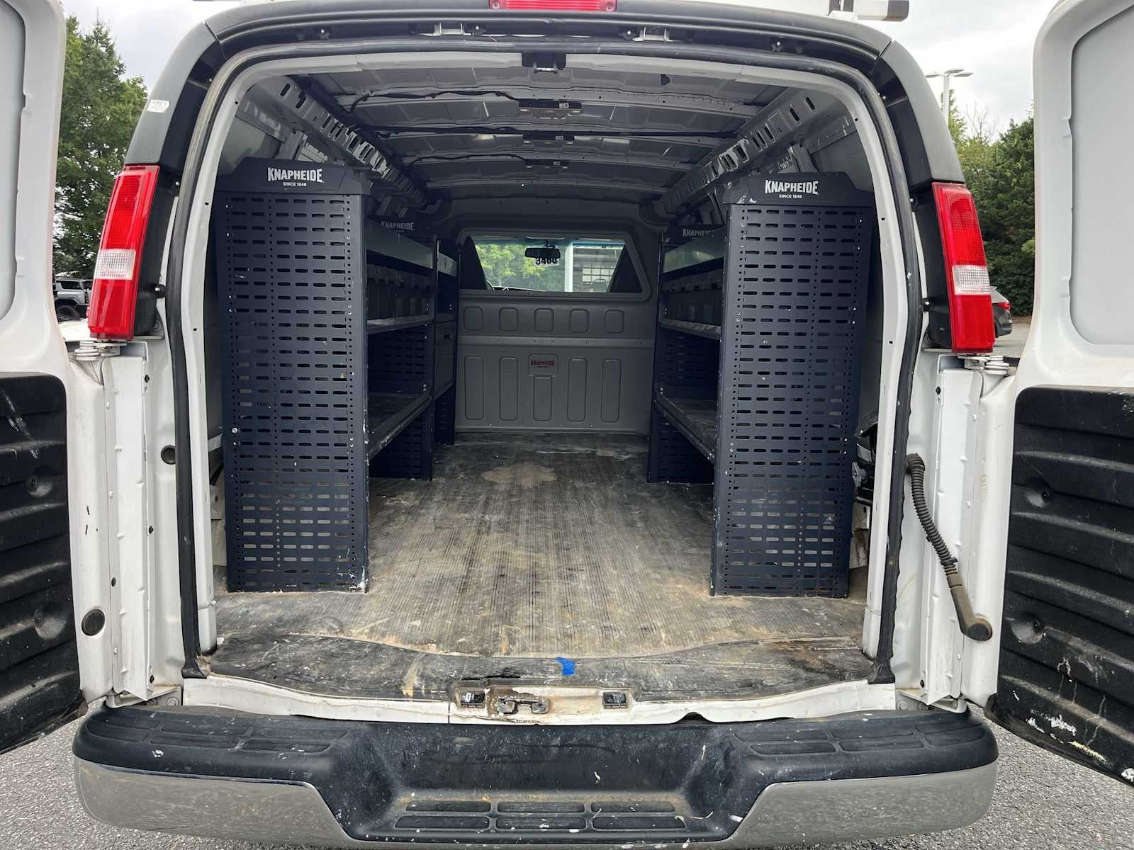 2022 Chevrolet Express RWD 3500 155"