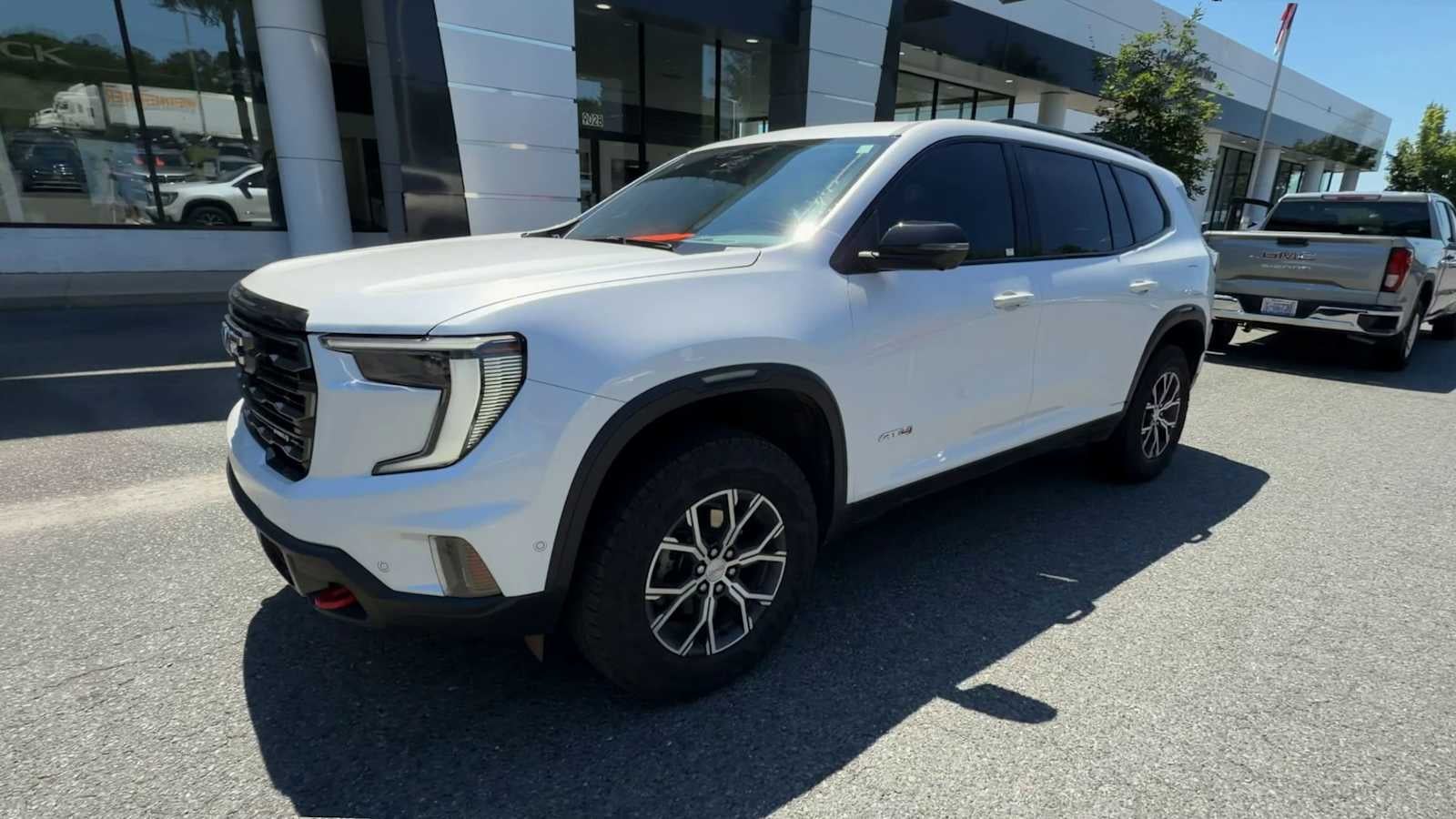2024 GMC Acadia AWD AT4
