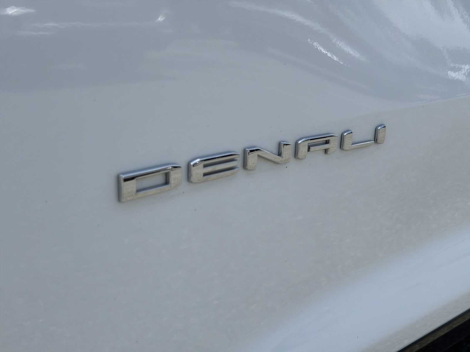 2024 GMC Acadia AWD Denali
