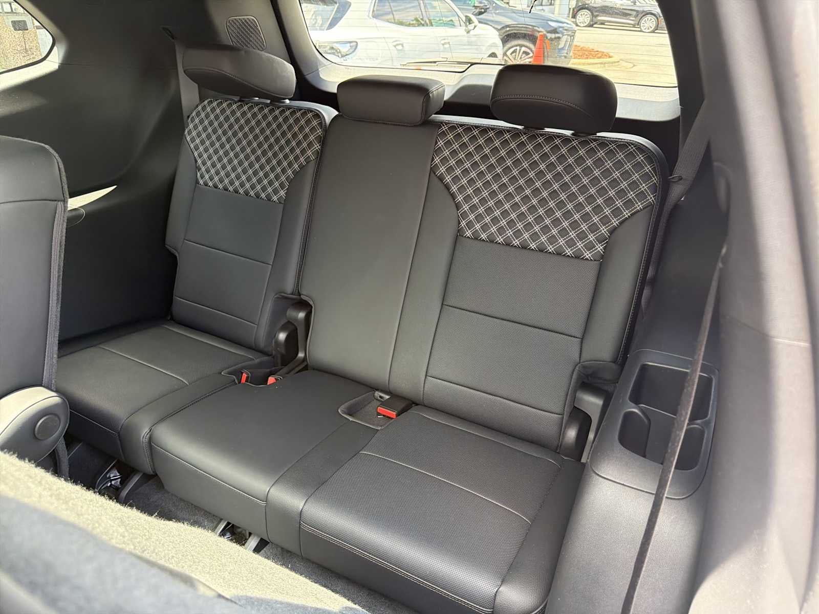 2024 GMC Acadia AWD Denali