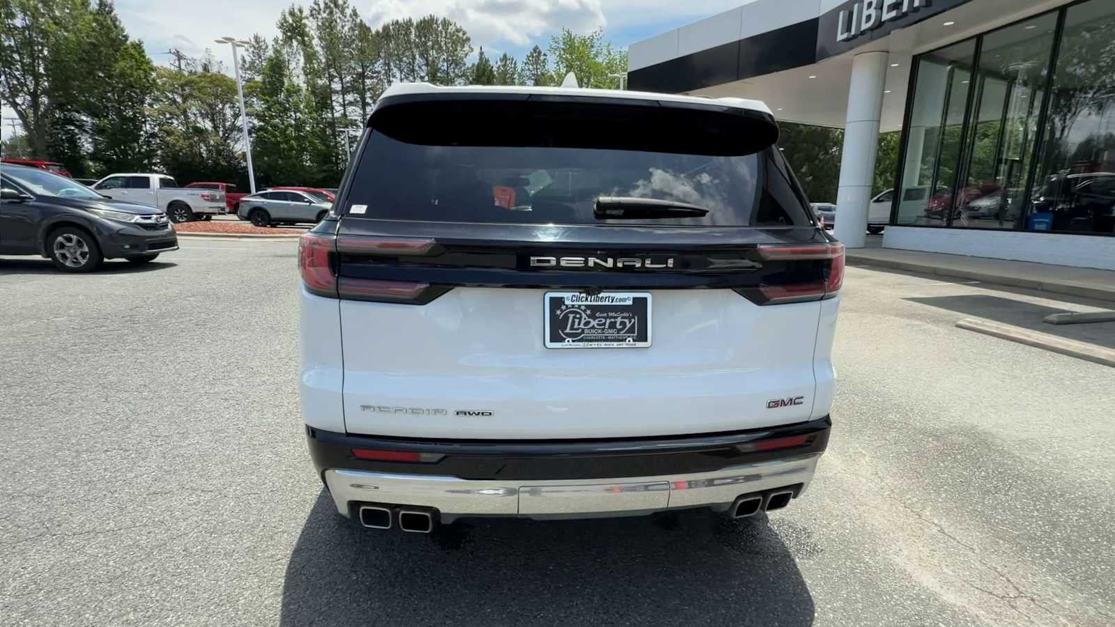 2024 GMC Acadia AWD Denali