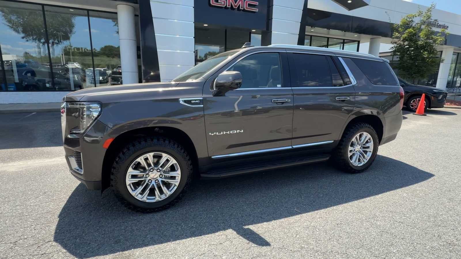 2021 GMC Yukon SLT