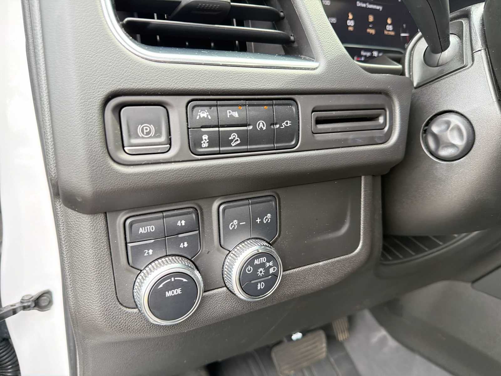 2022 GMC Yukon AT4