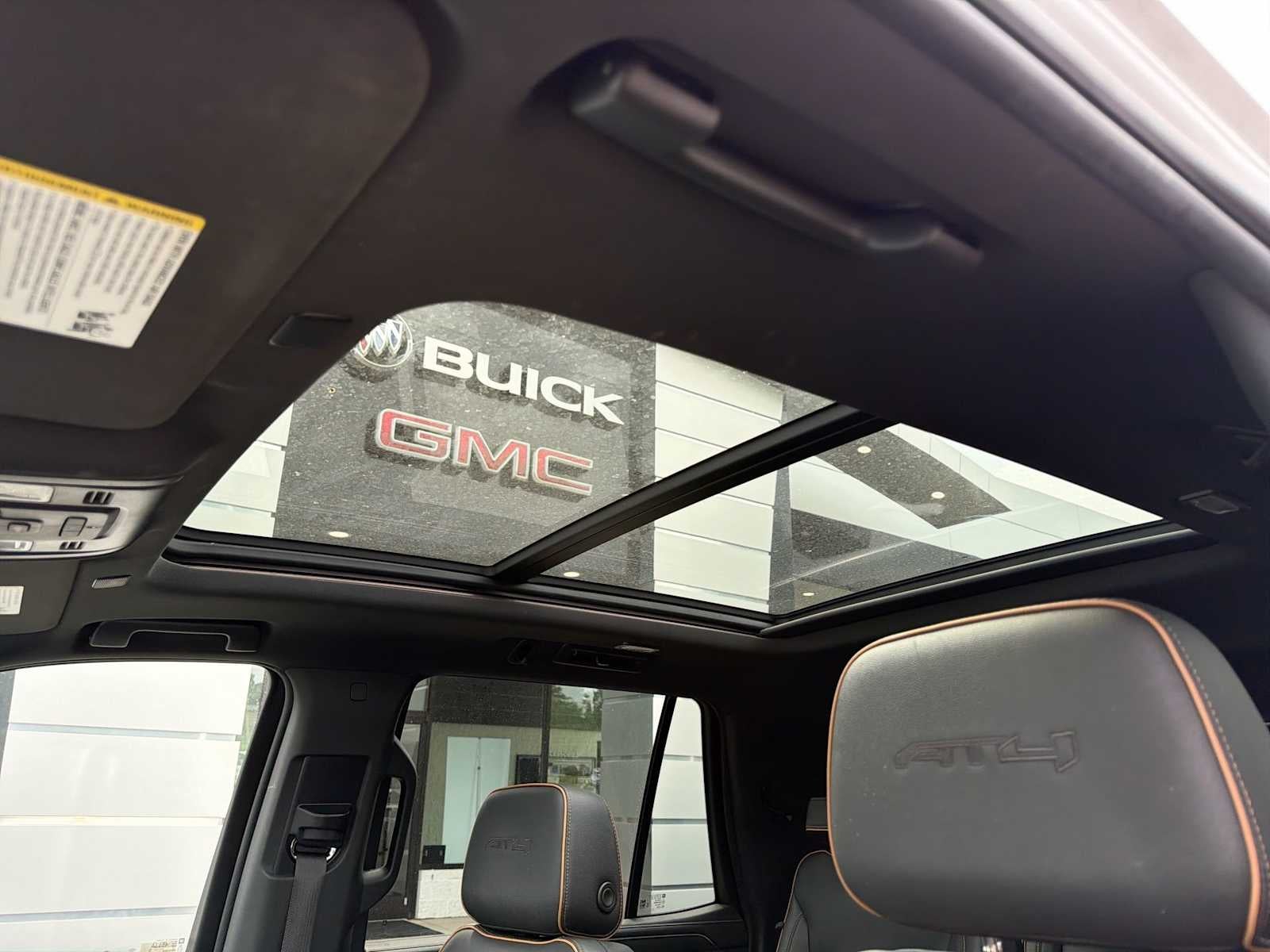 2022 GMC Yukon AT4