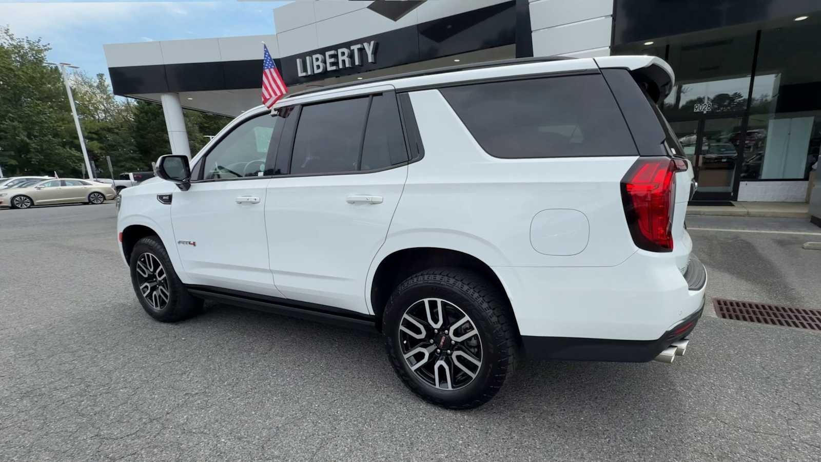 2022 GMC Yukon AT4