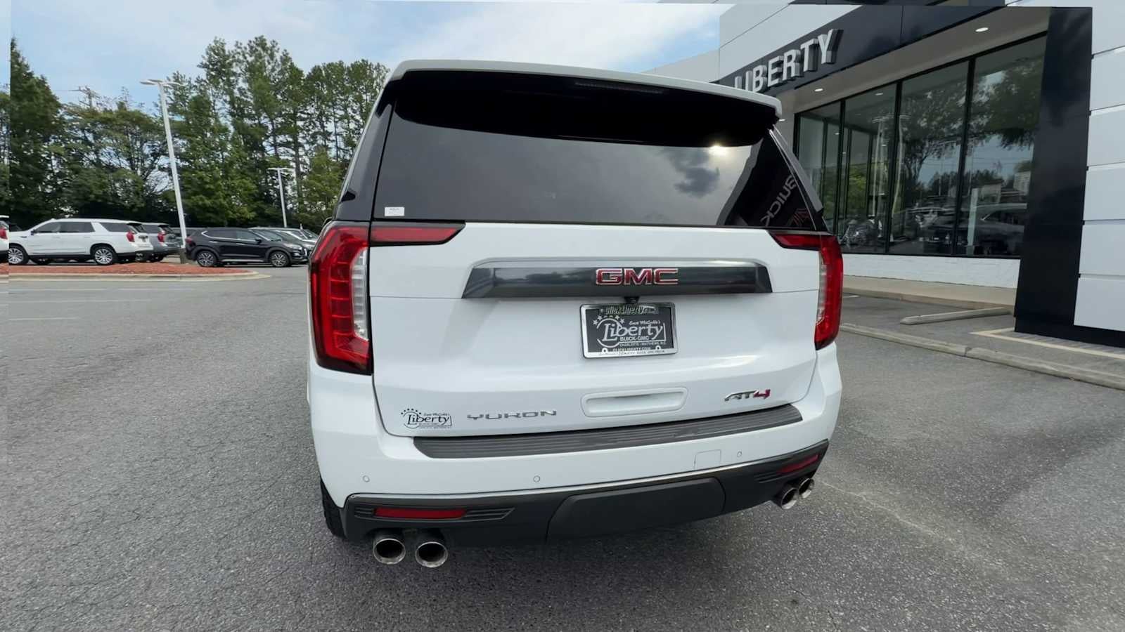 2022 GMC Yukon AT4