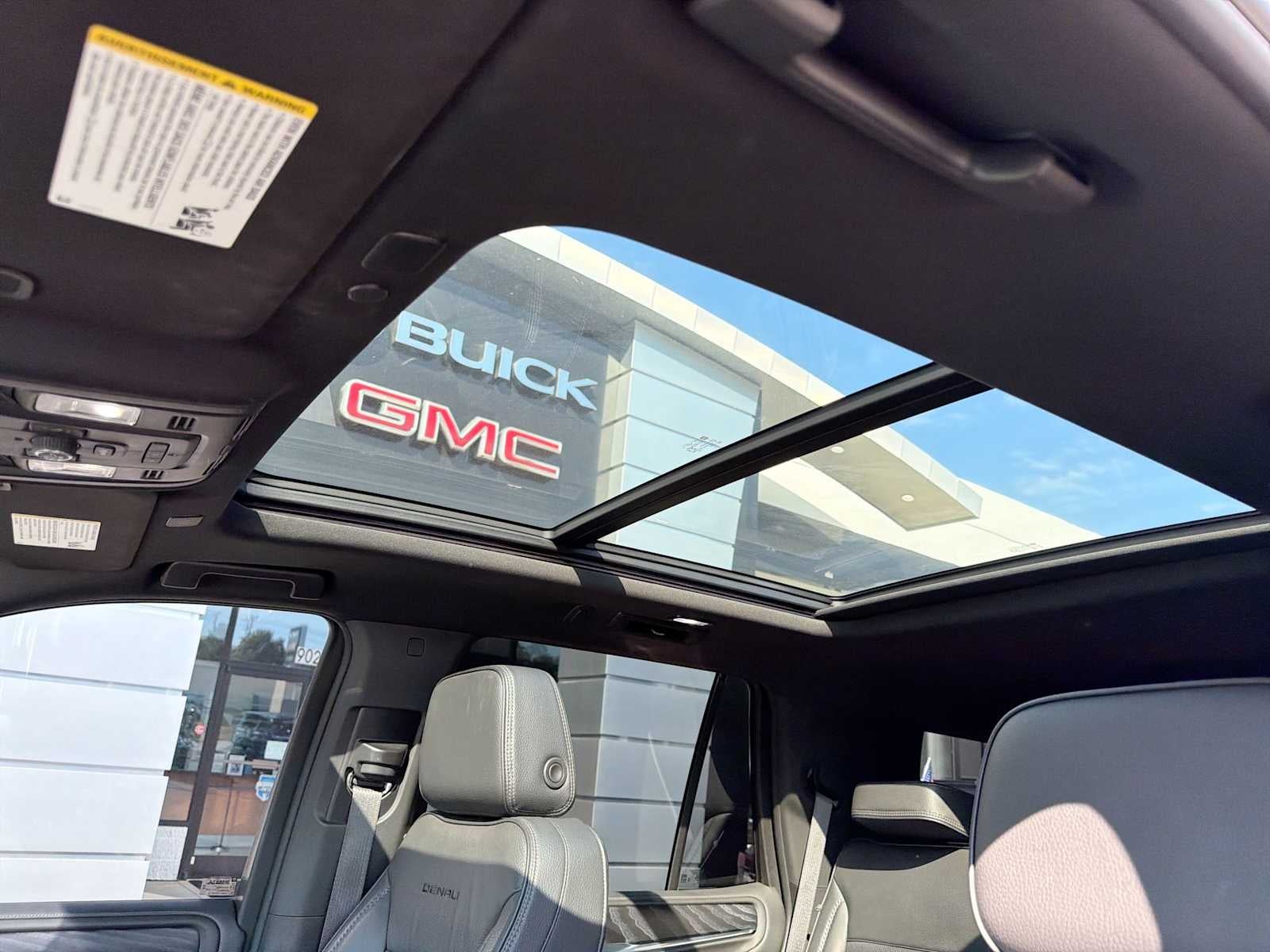 2022 GMC Yukon Denali Denali