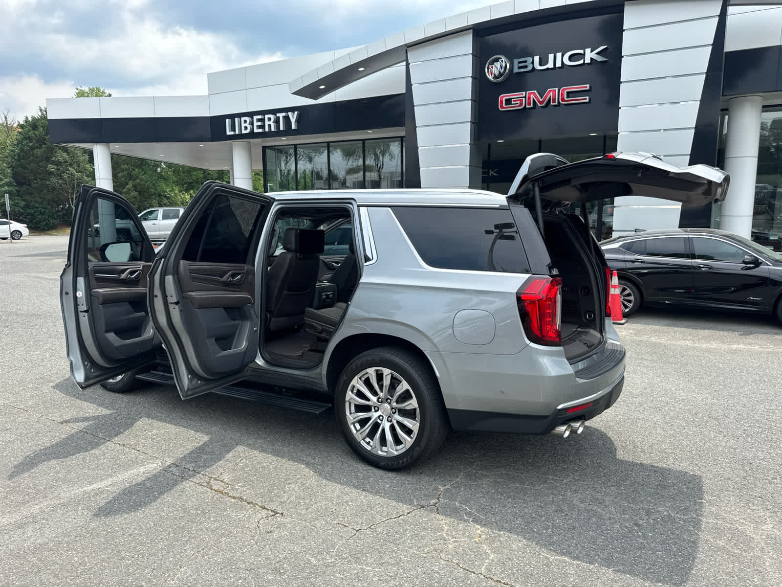 2023 GMC Yukon Denali Denali