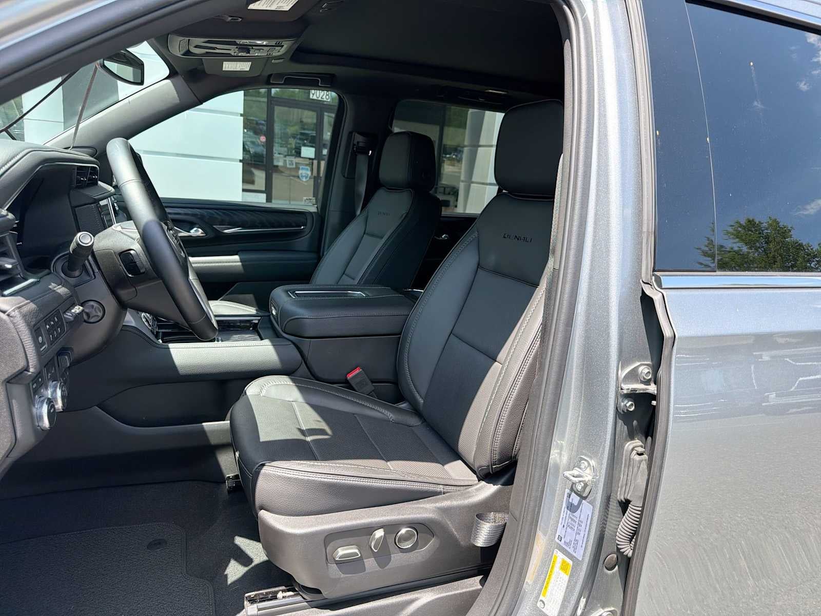 2024 GMC Yukon Denali Denali