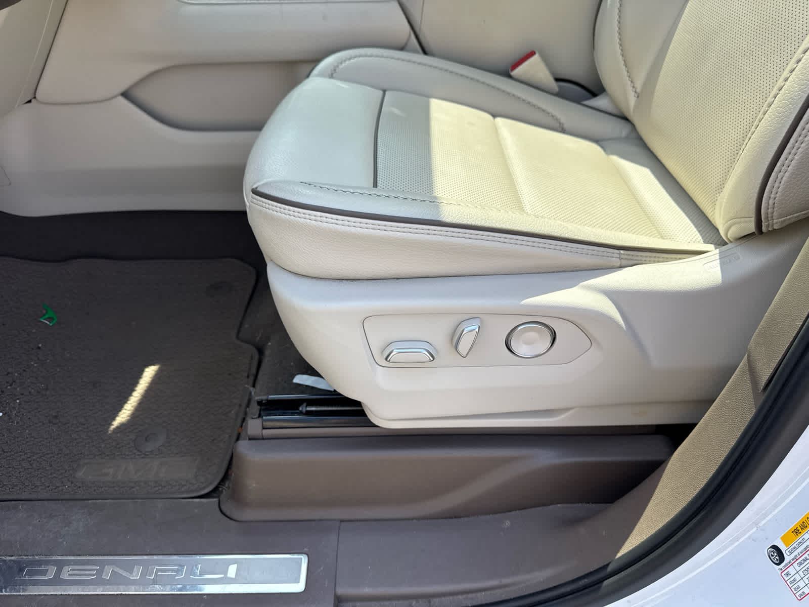 2024 GMC Yukon Denali Denali