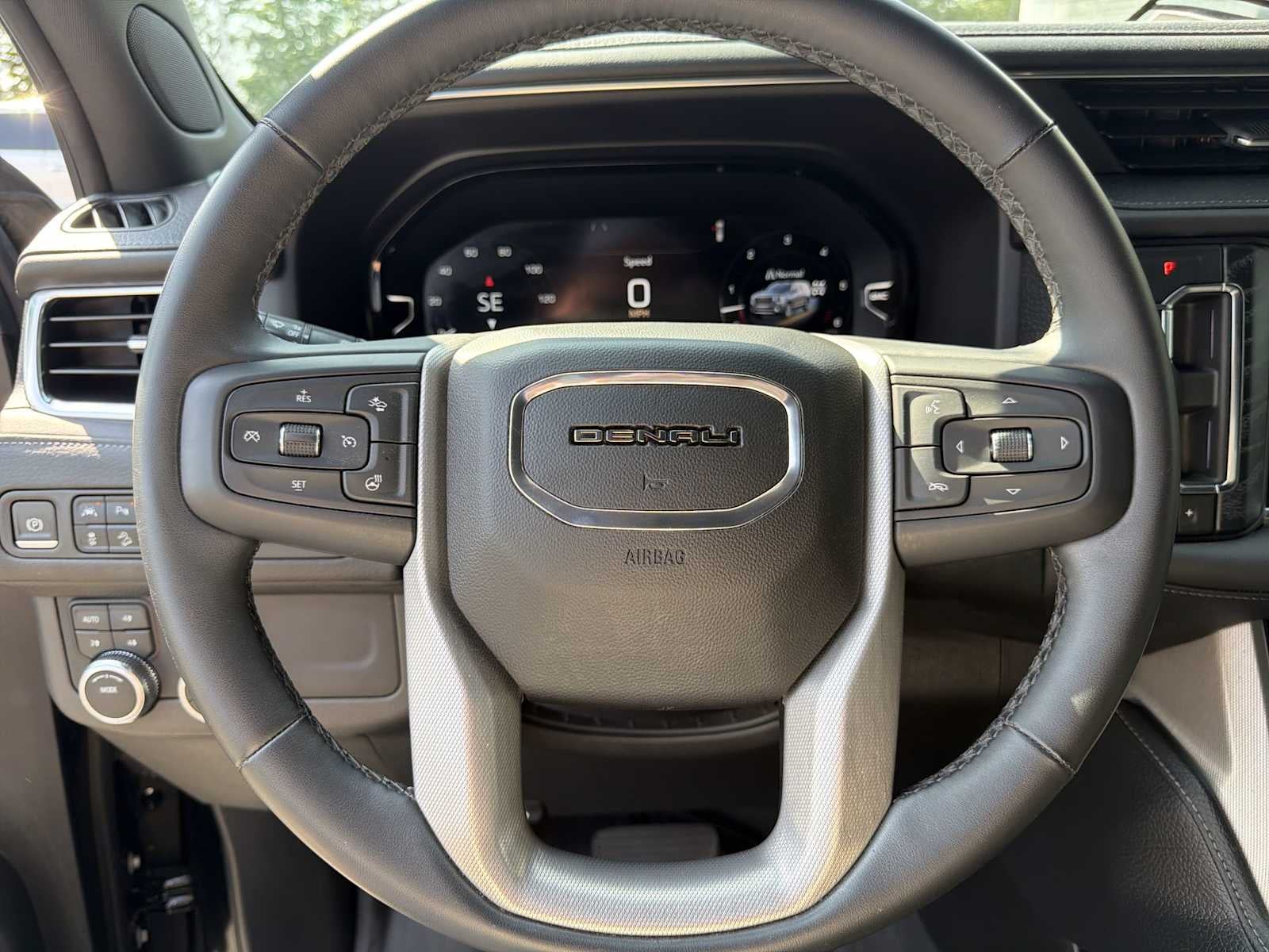 2023 GMC Yukon XL Denali Denali