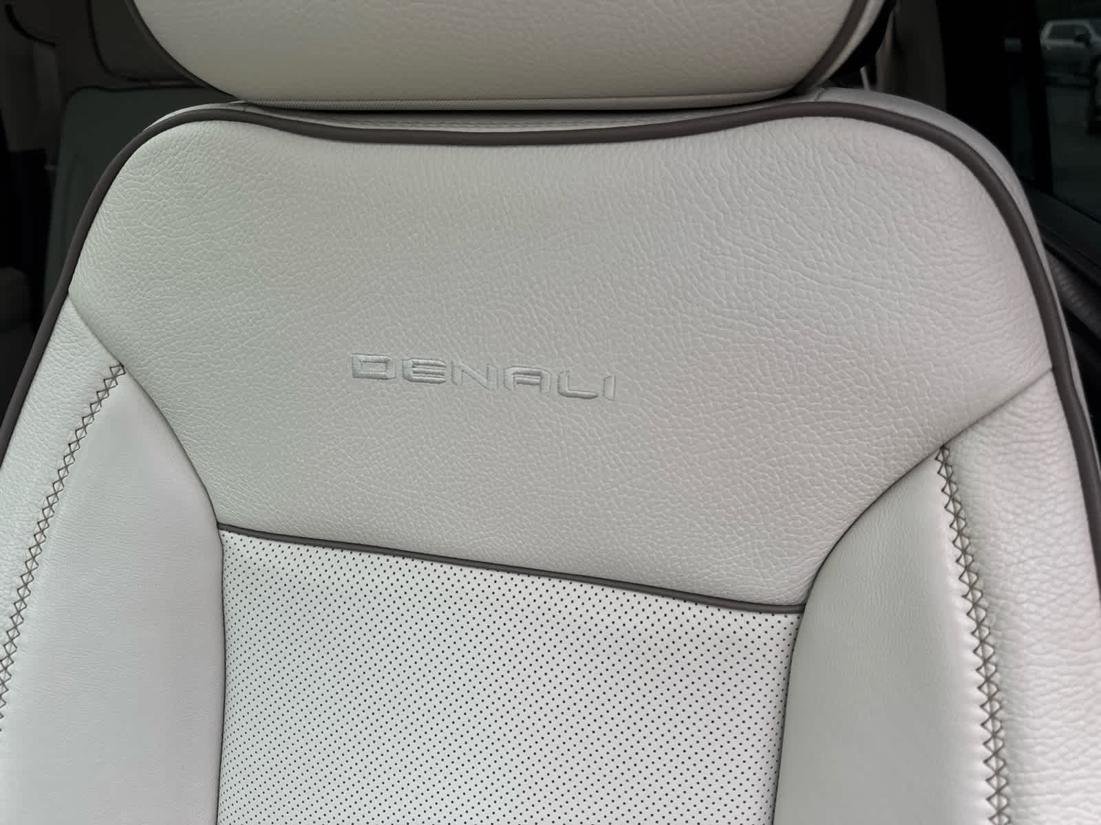 2024 GMC Yukon XL Denali Denali