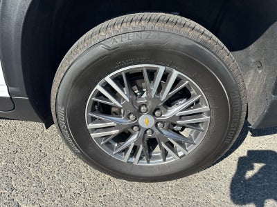 2025 Chevrolet Traverse FWD LT