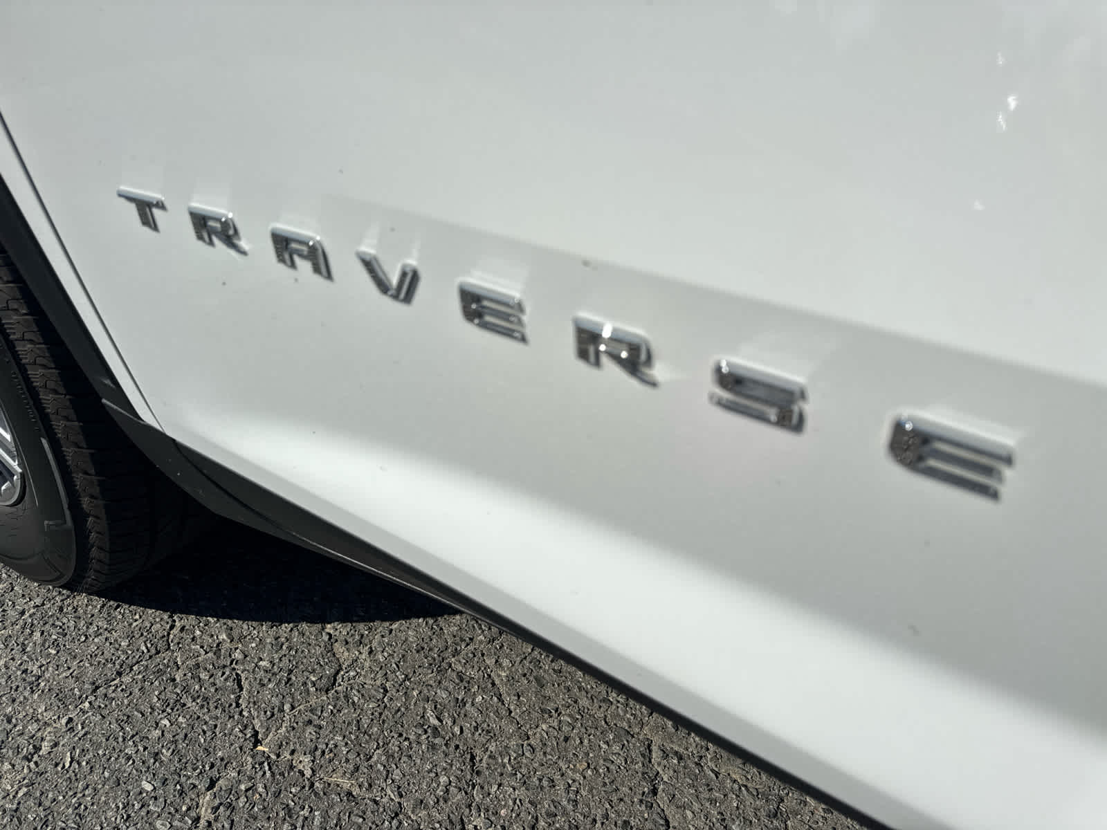 2025 Chevrolet Traverse FWD LT