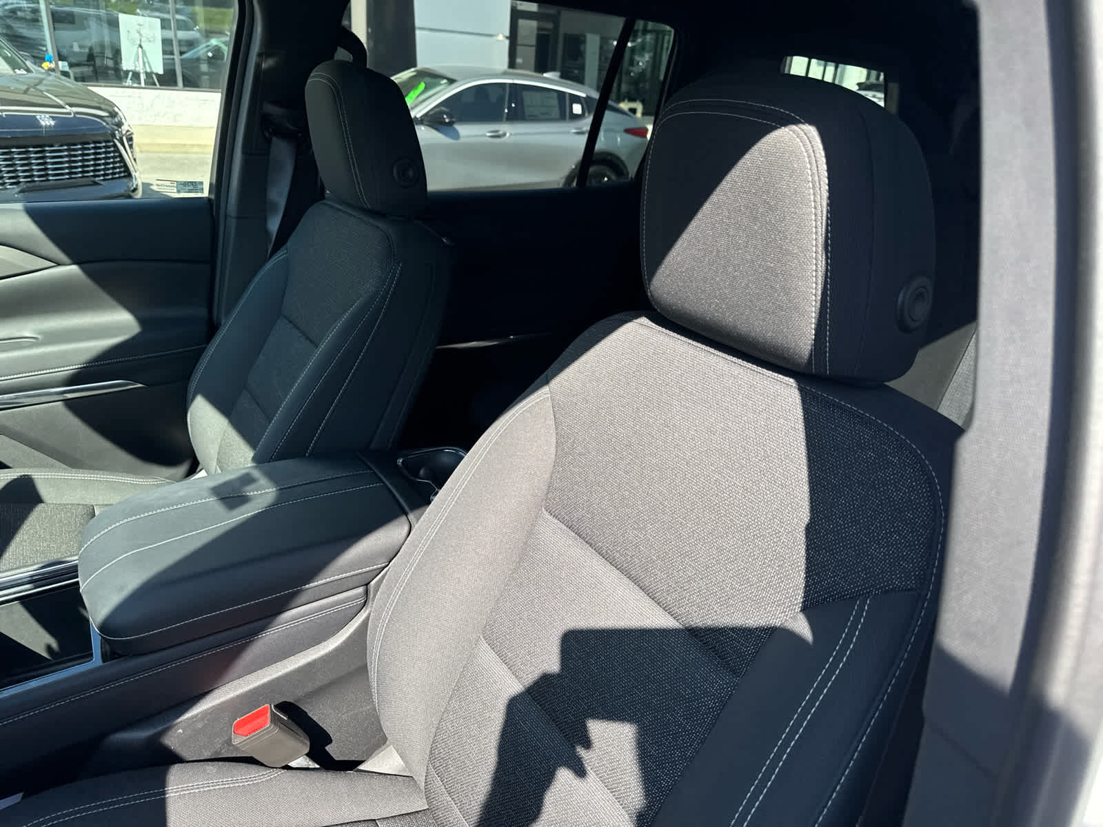 2025 Chevrolet Traverse FWD LT