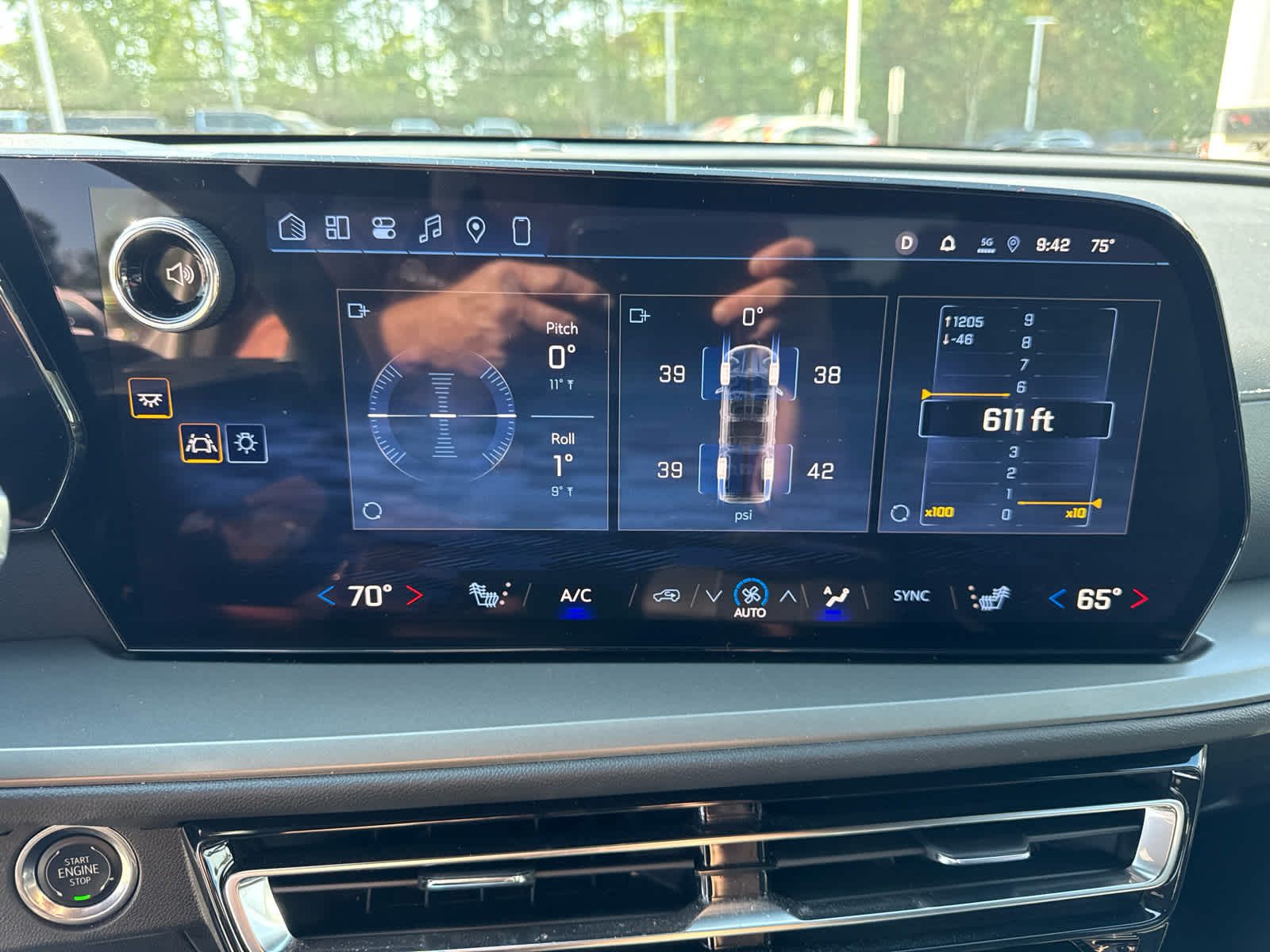2025 Chevrolet Traverse FWD LT