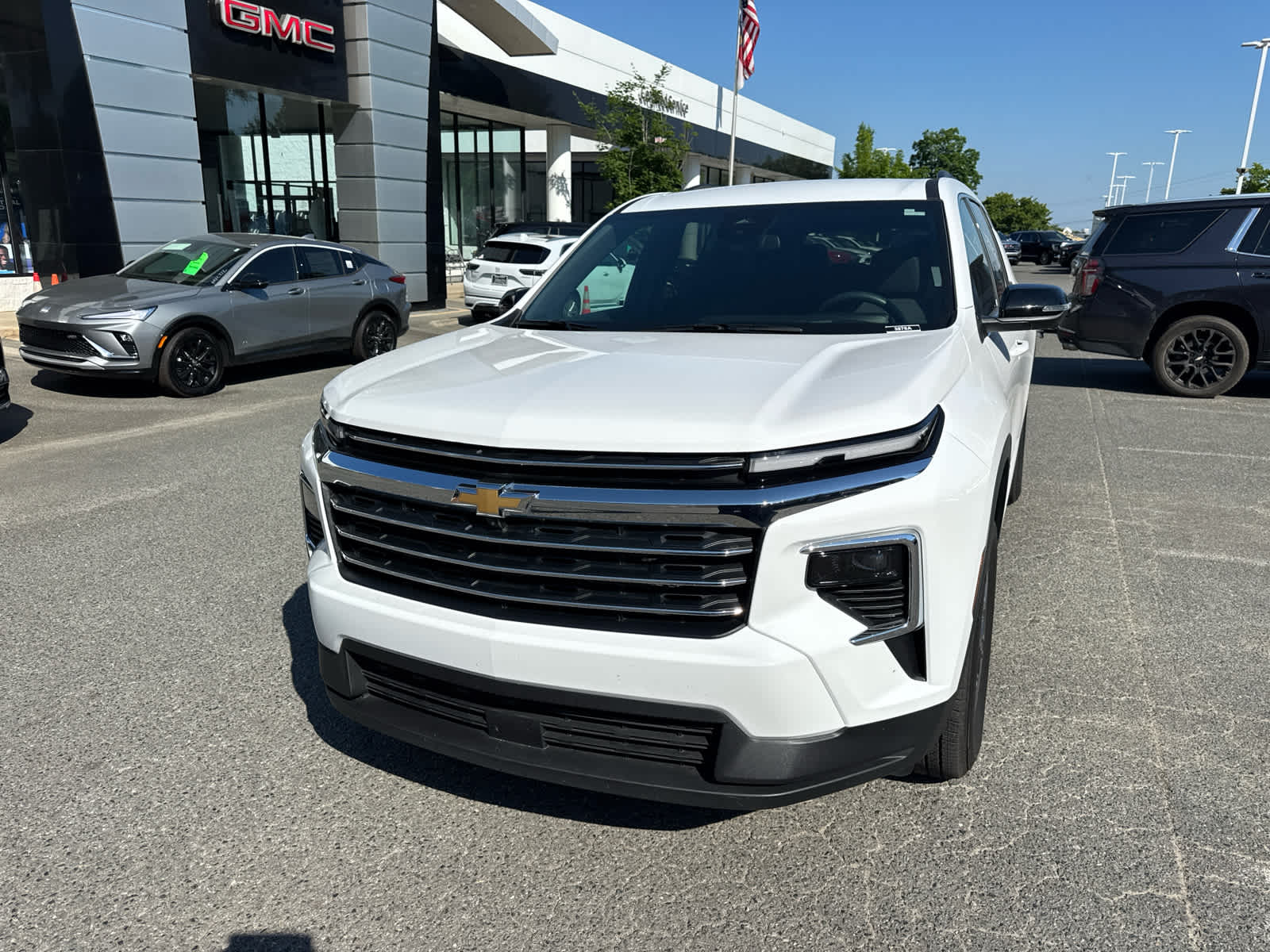 2025 Chevrolet Traverse FWD LT