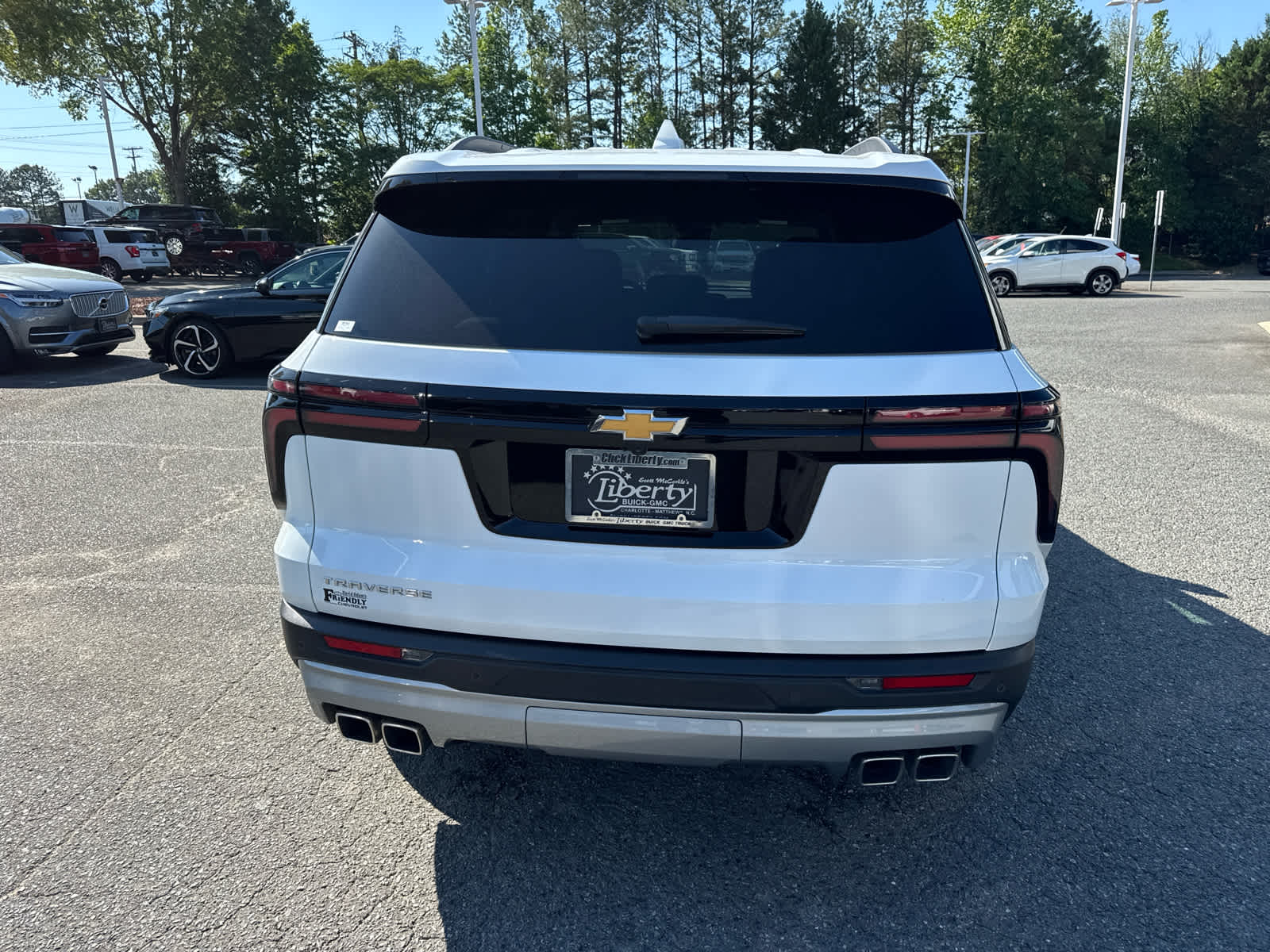 2025 Chevrolet Traverse FWD LT