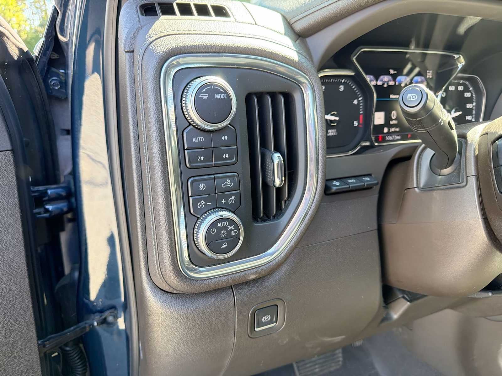 2023 GMC Sierra 2500HD Denali