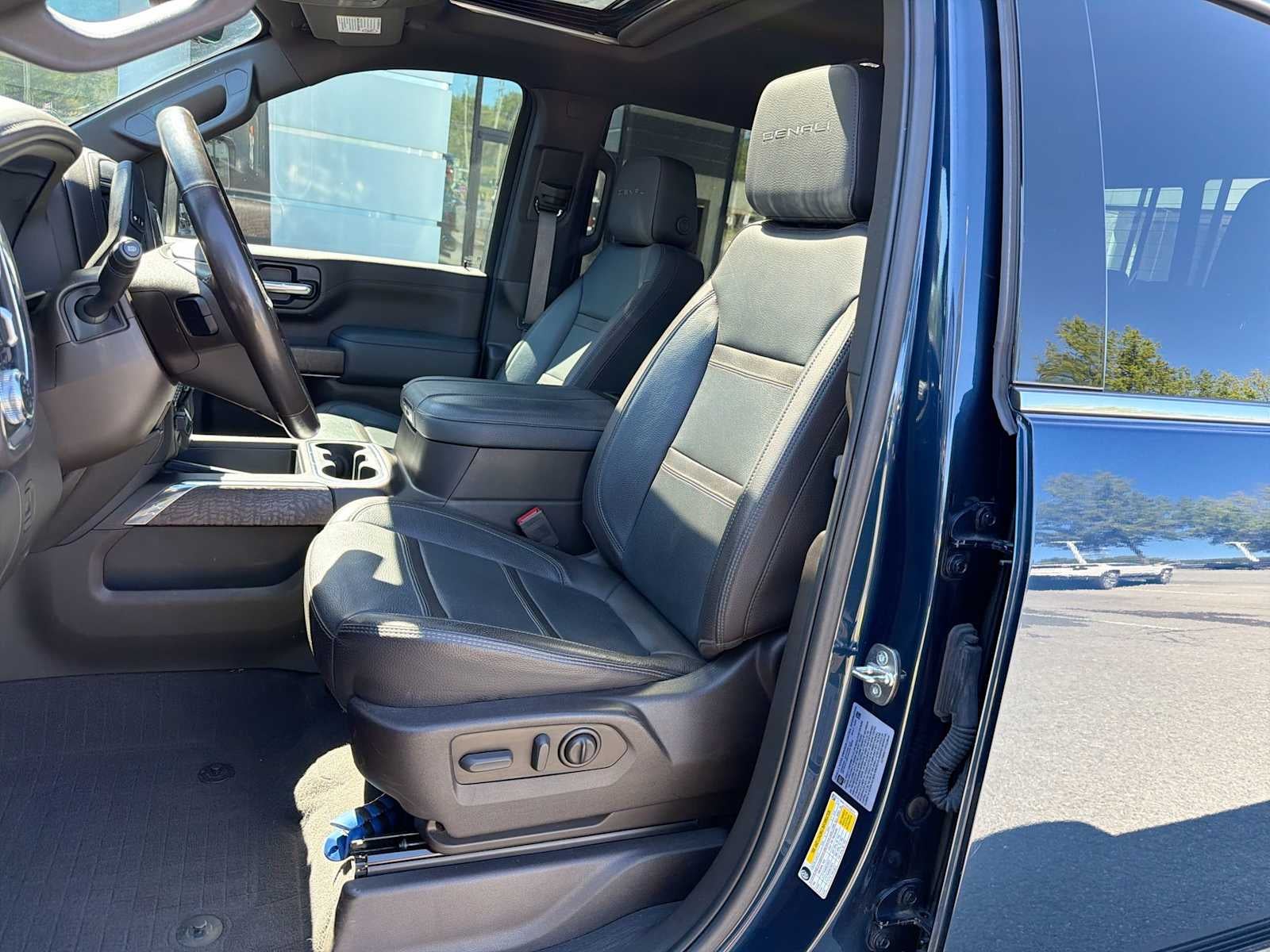 2023 GMC Sierra 2500HD Denali