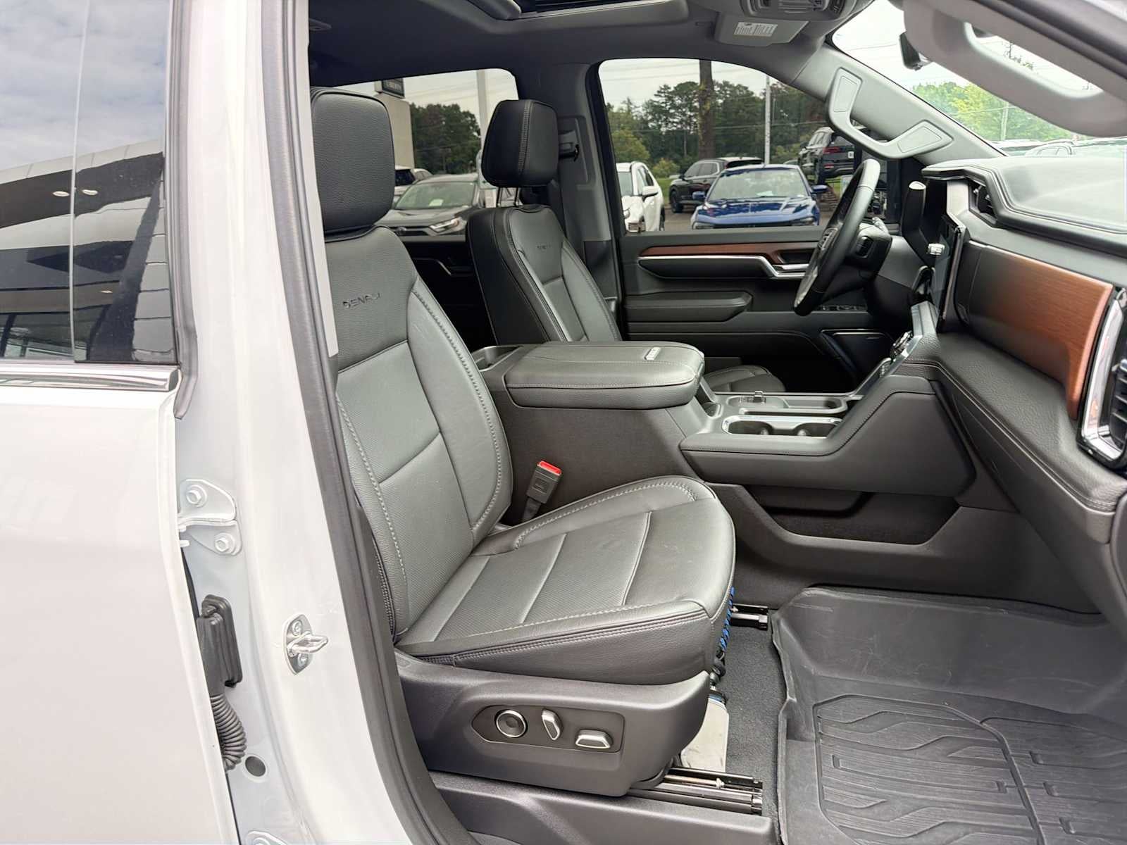 2024 GMC Sierra 3500HD Denali
