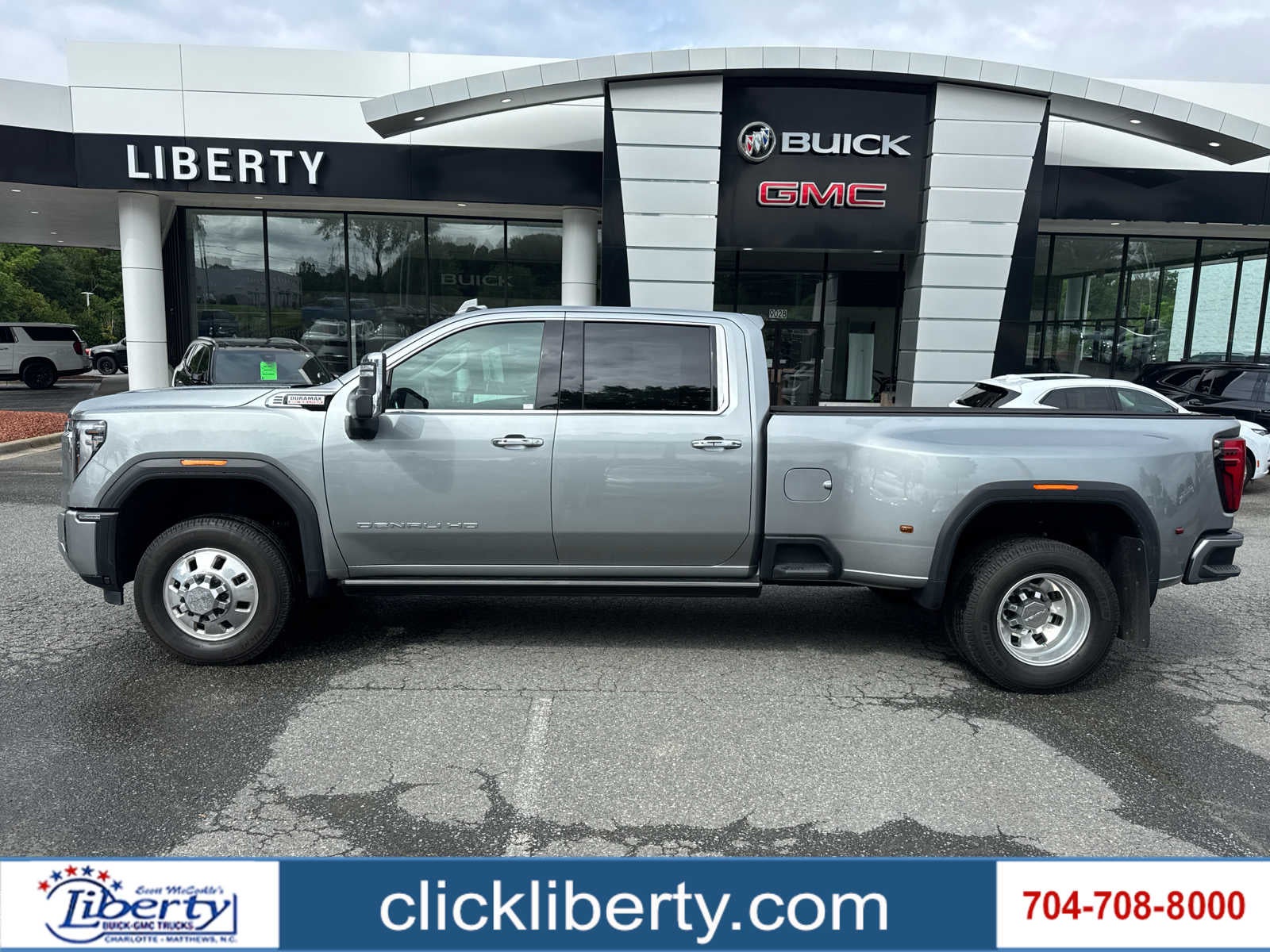 2024 GMC Sierra 4WD Crew Cab Long Box DRW Denali's photo