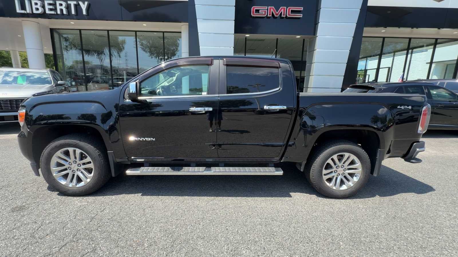 2017 GMC Canyon 4WD SLT