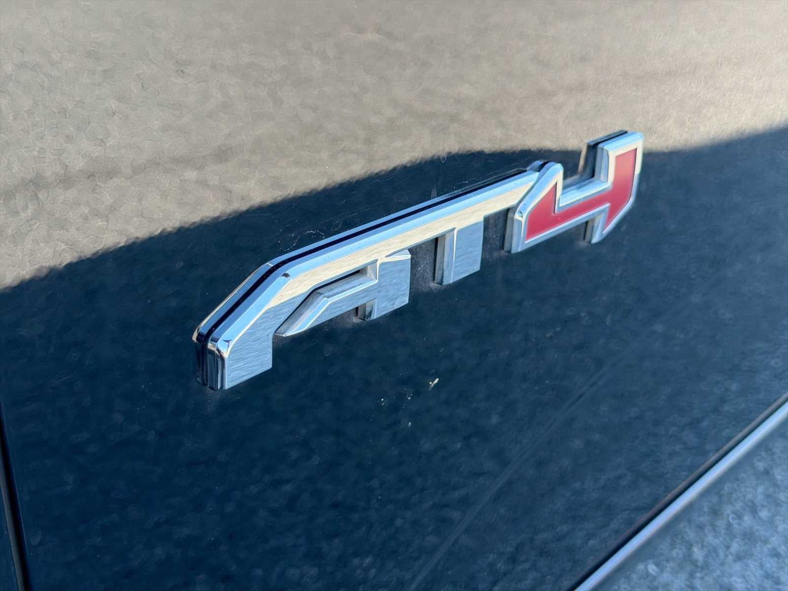 2022 GMC Canyon 4WD AT4 w/Cloth