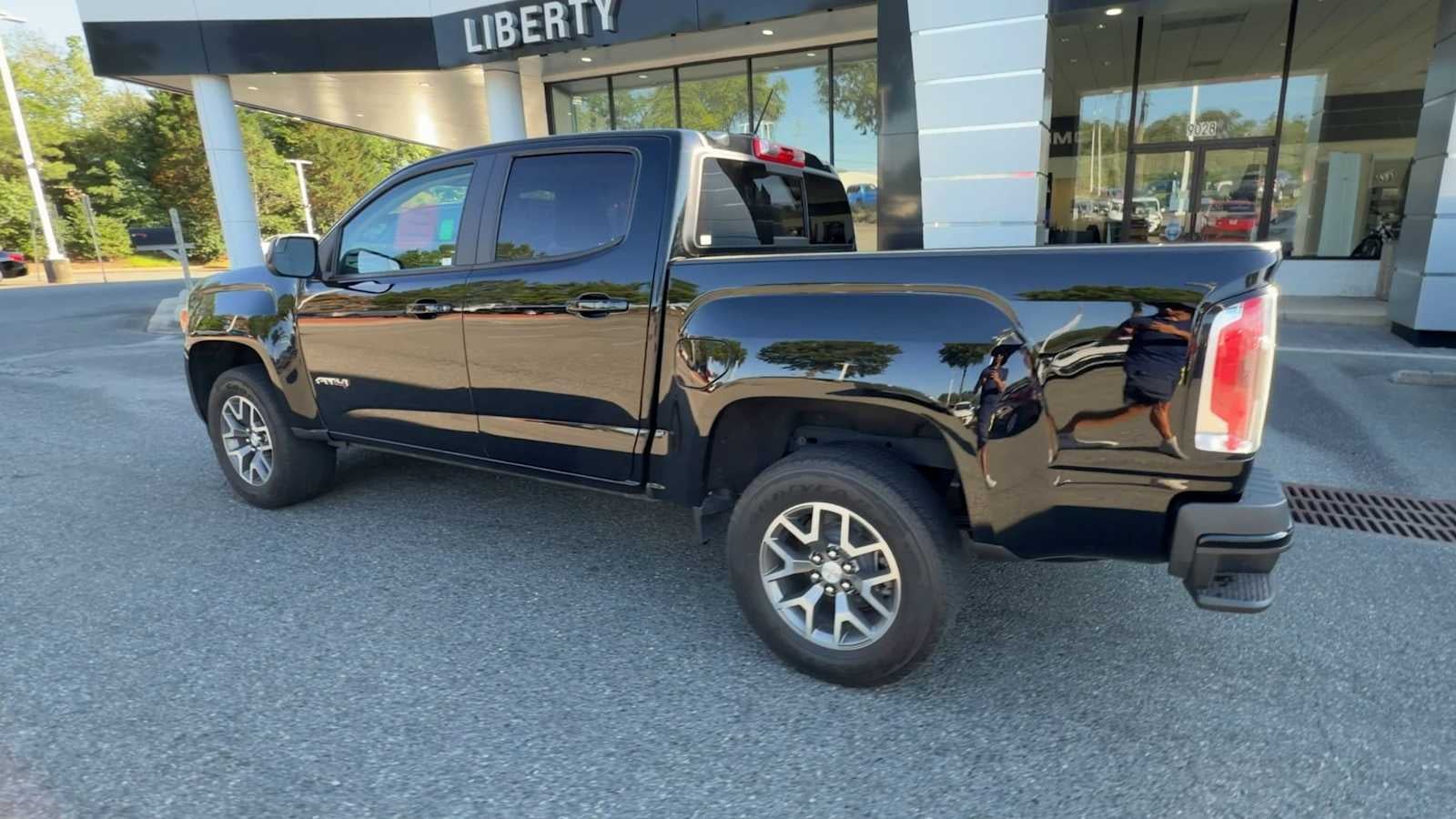 2022 GMC Canyon 4WD AT4 w/Cloth