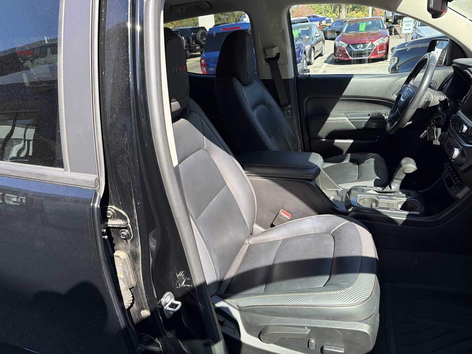 2021 GMC Canyon 4WD AT4 w/Leather