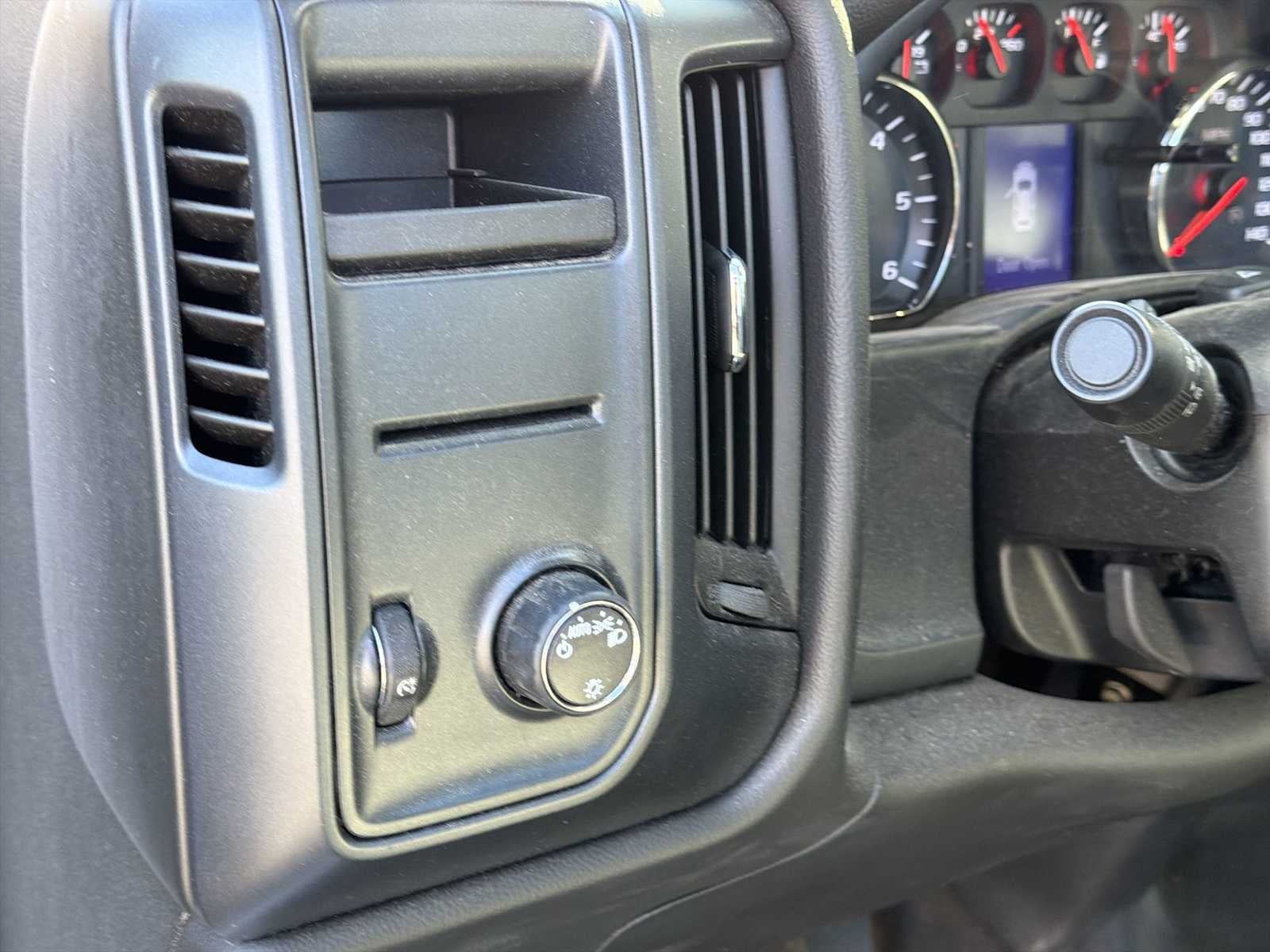 2018 GMC Sierra 1500 2WD Reg Cab 119.0"