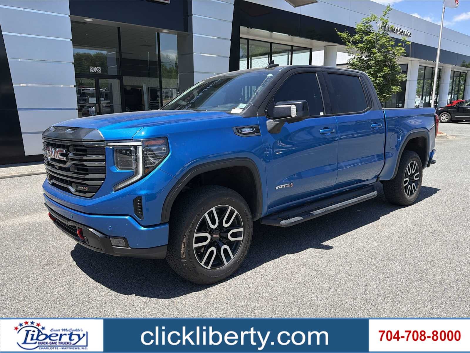 2023 GMC Sierra 4WD Crew Cab Short Box AT4's photo