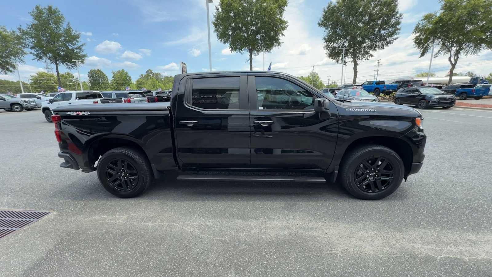 2024 Chevrolet Silverado 1500 RST