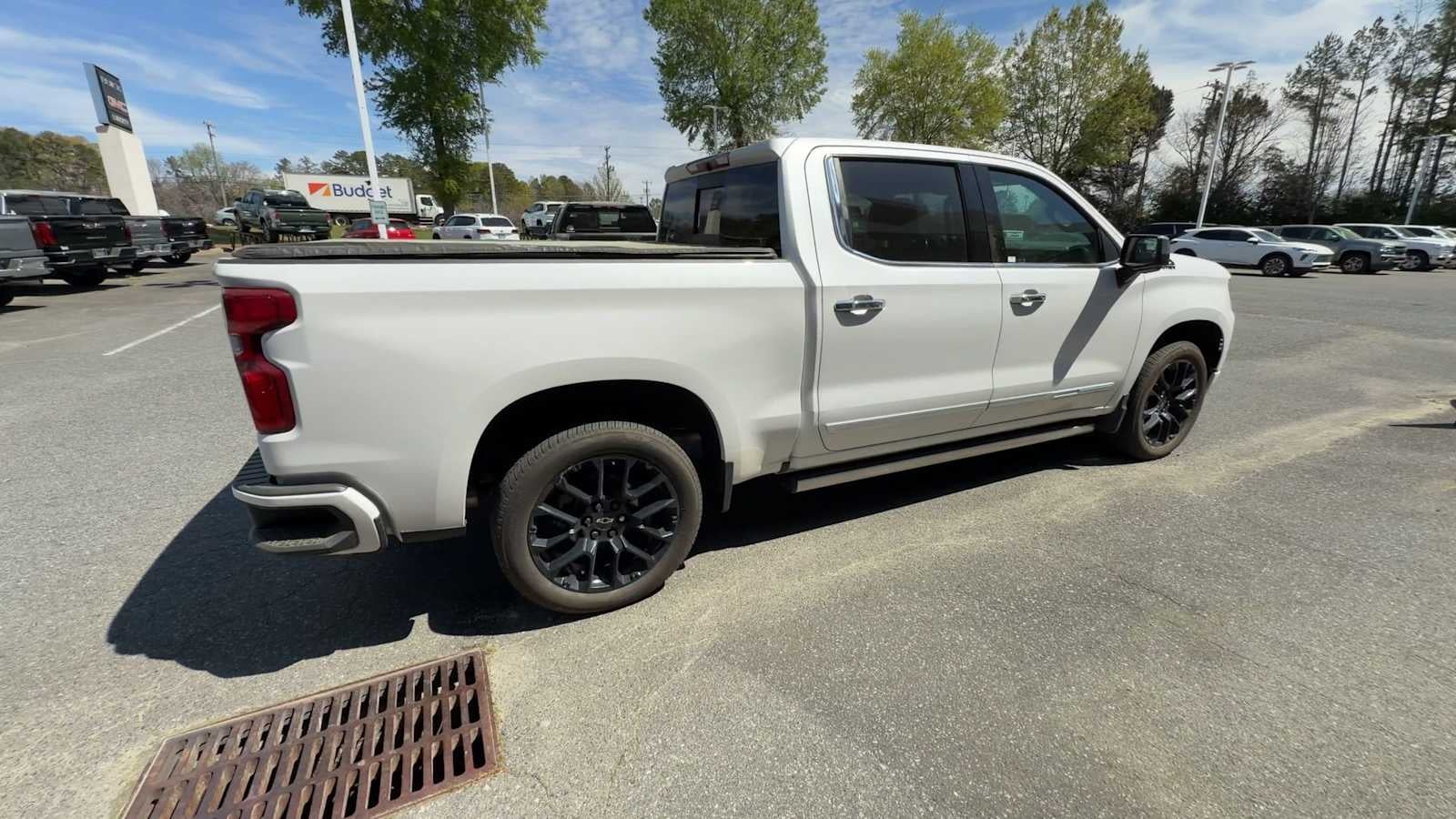 2023 Chevrolet Silverado 1500 High Country