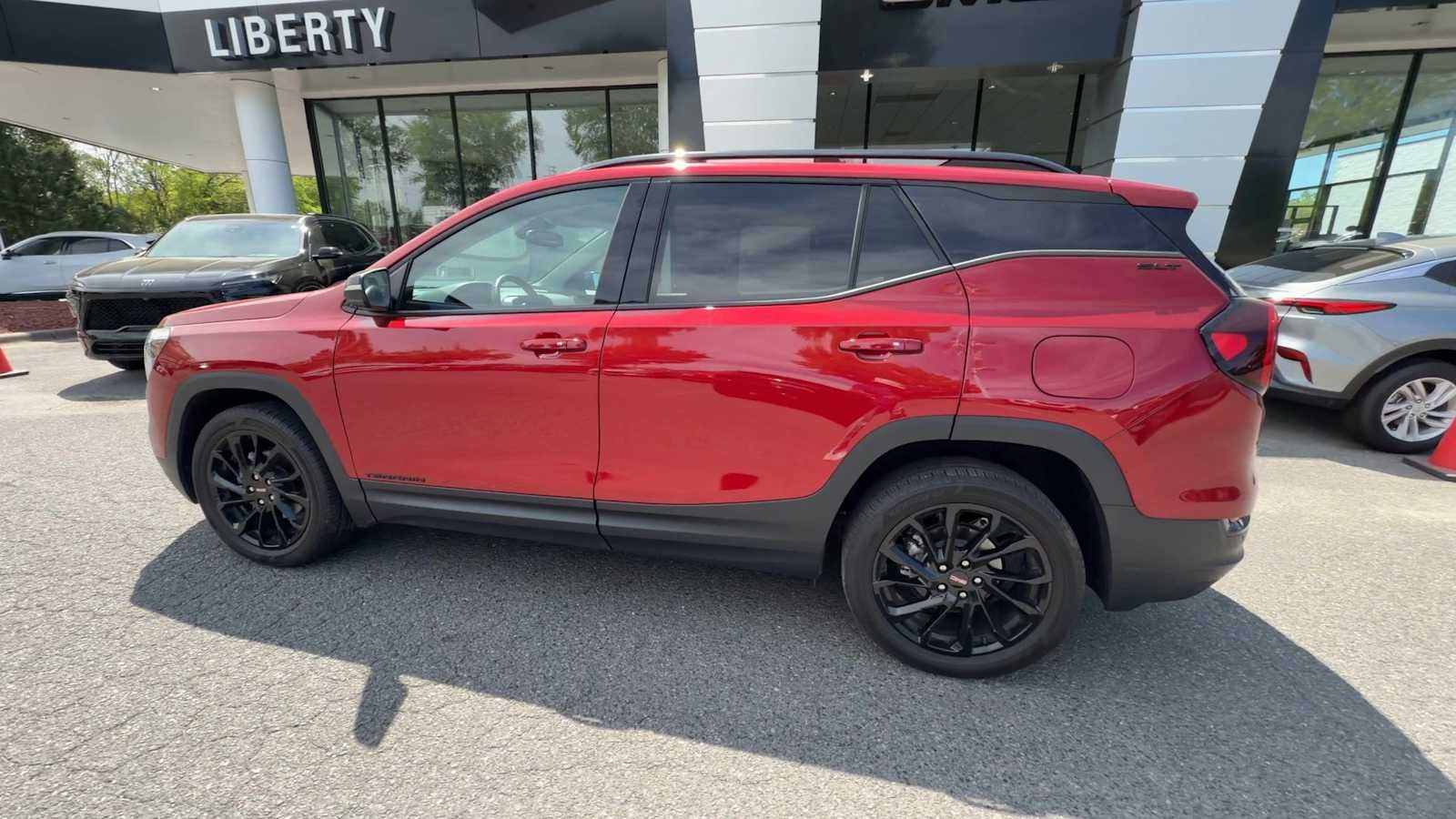 2024 GMC Terrain SLT