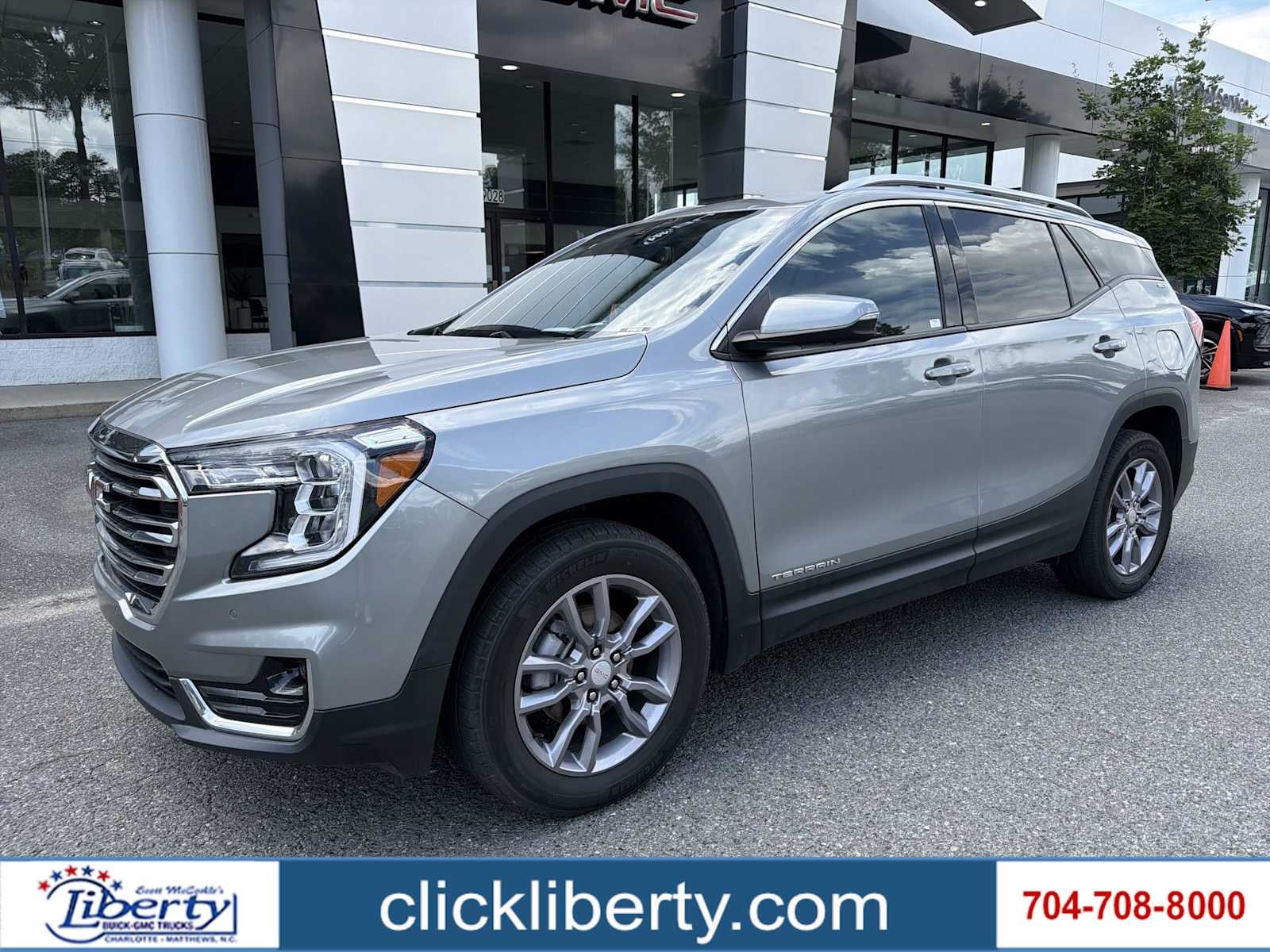 2023 GMC Terrain SLT AWD's photo