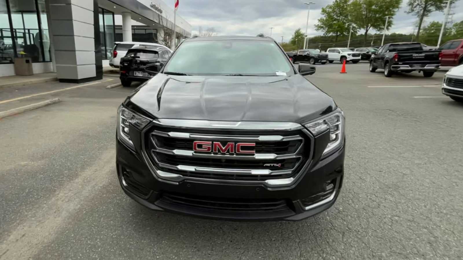 2024 GMC Terrain AT4