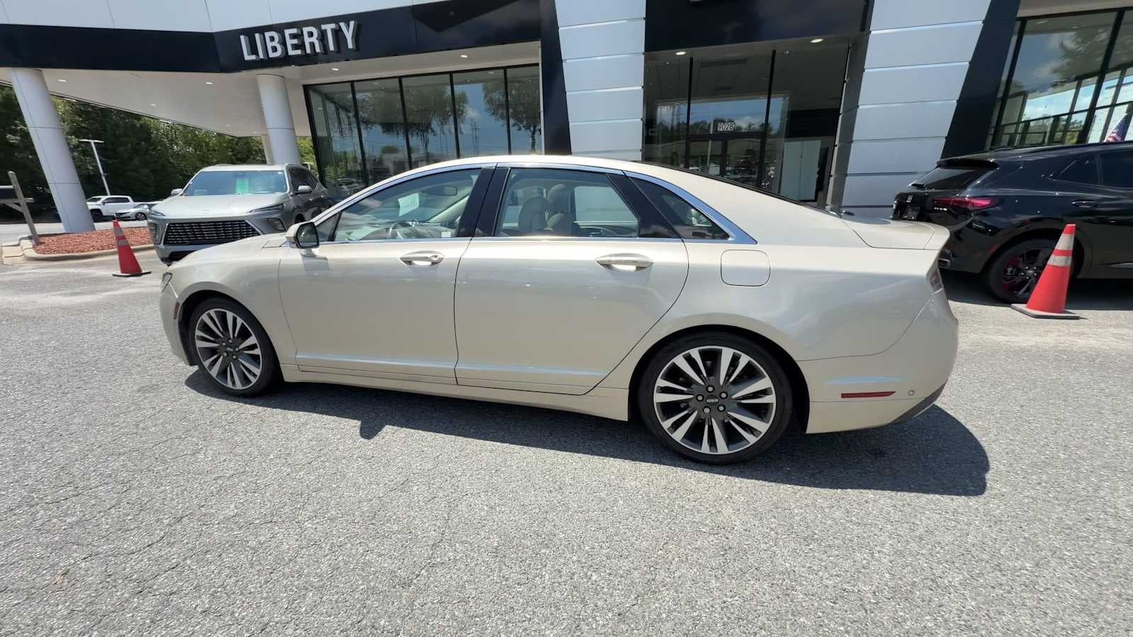 2017 Lincoln MKZ Reserve